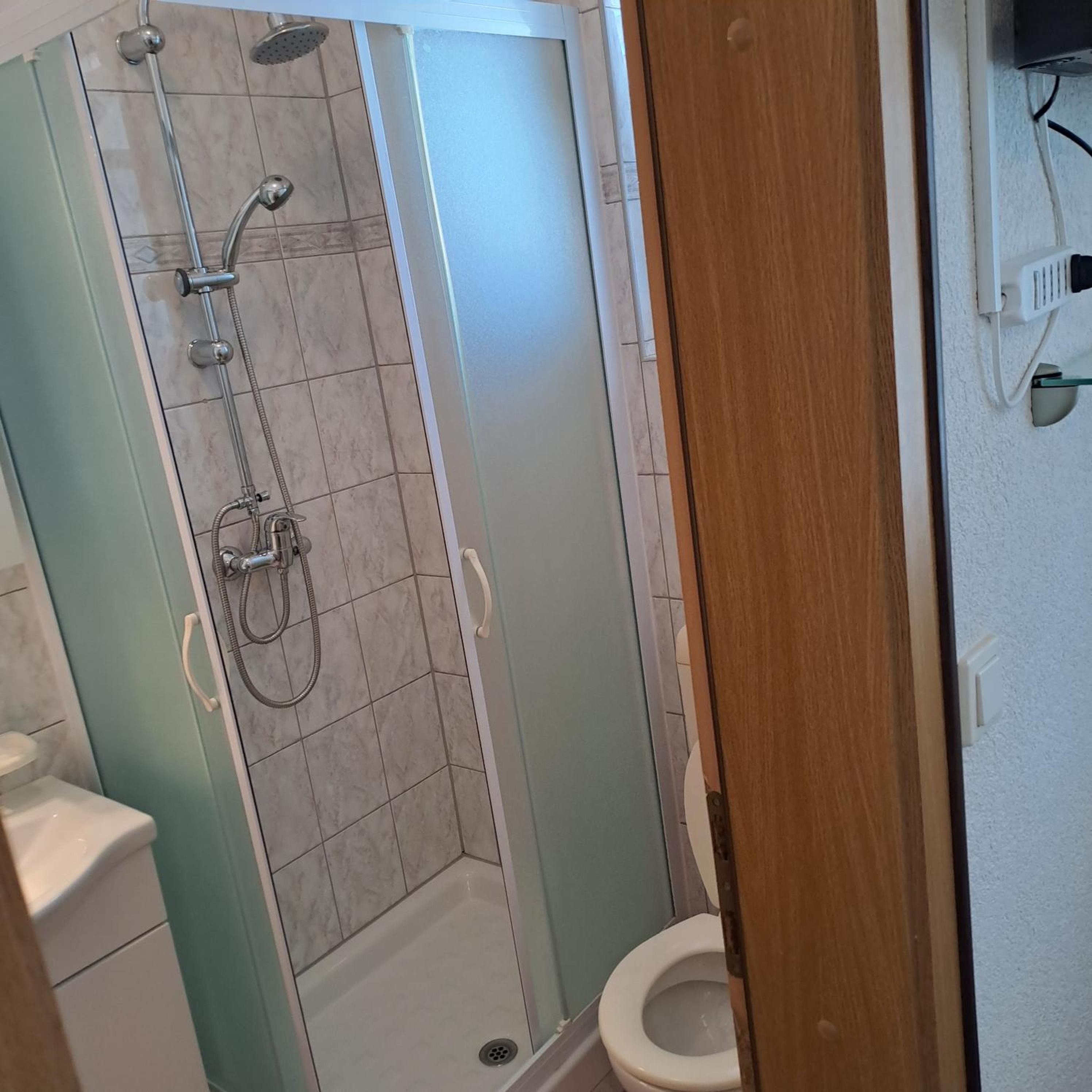 Double Room - Photo 32