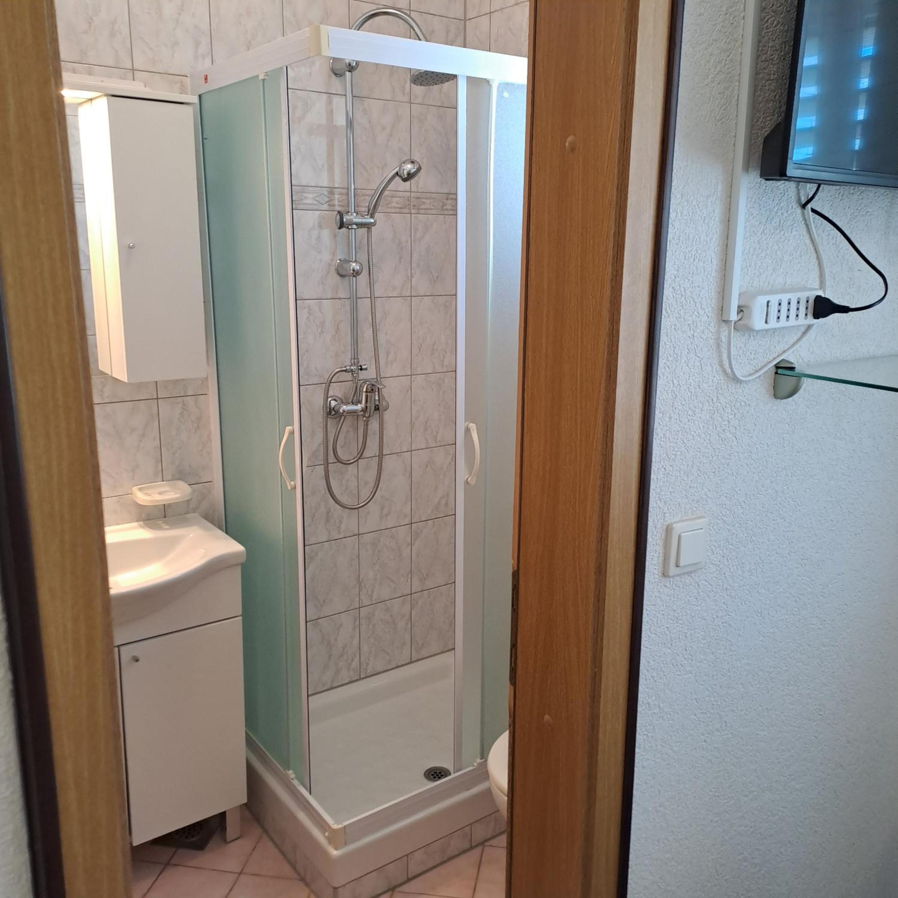 Double Room - Photo 20