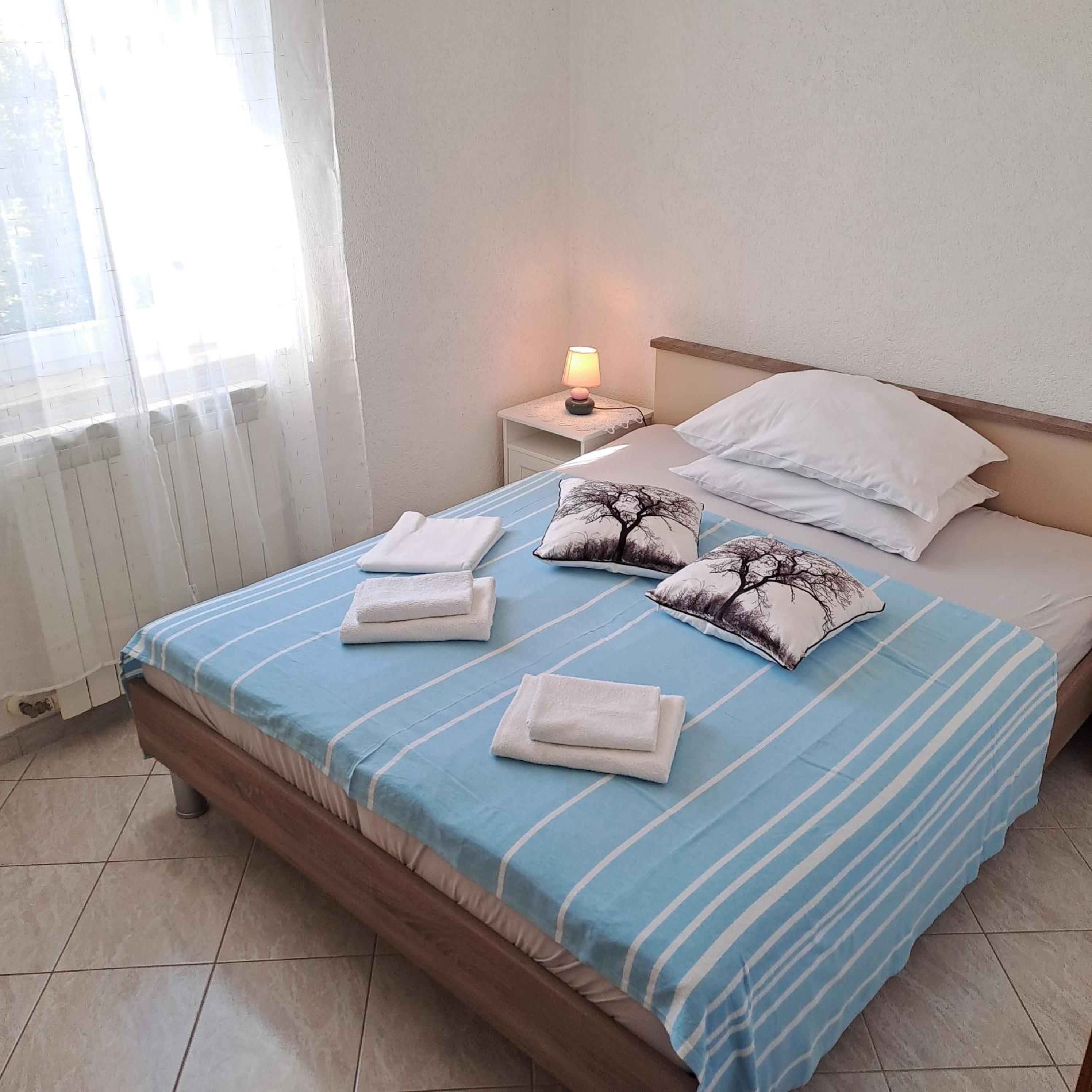 Apartment with Balcony - Photo 1