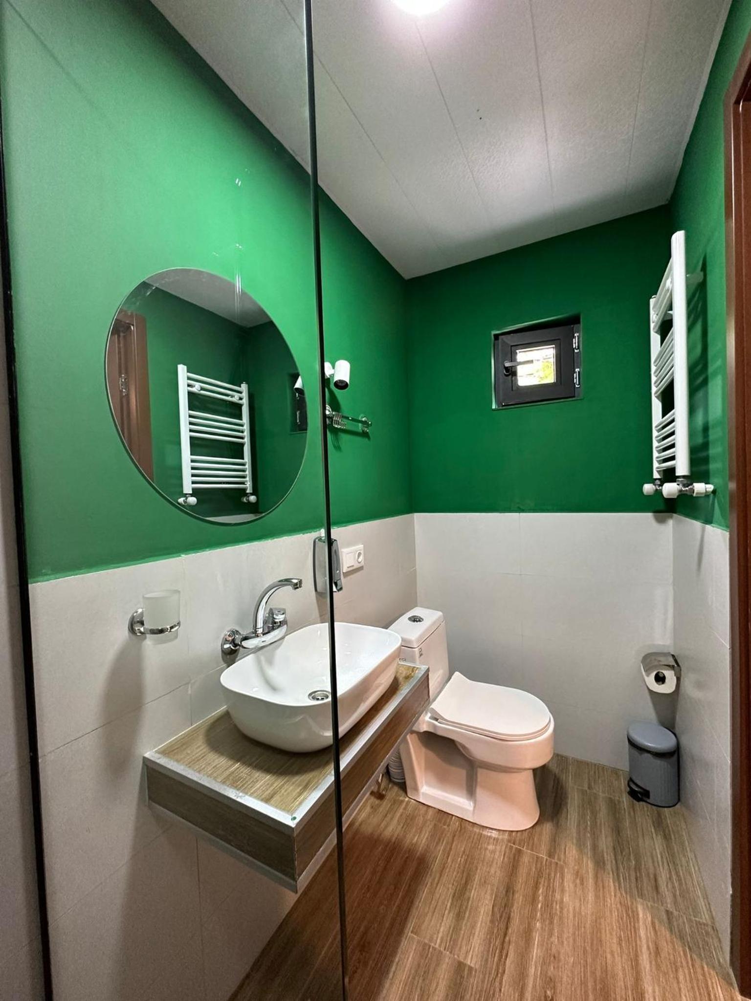 Four-Bedroom House photo 2