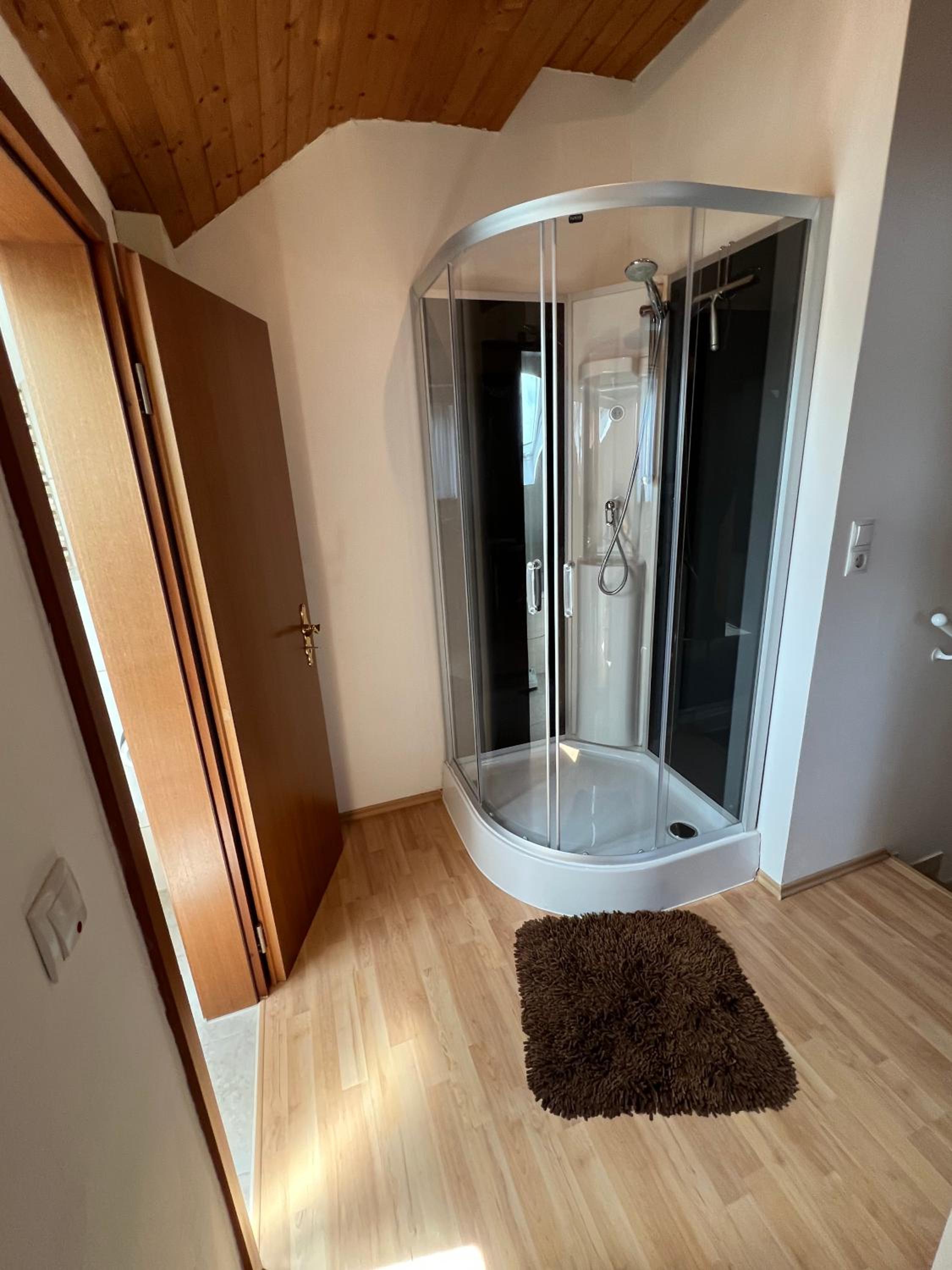 One-Bedroom Apartment - Photo 14