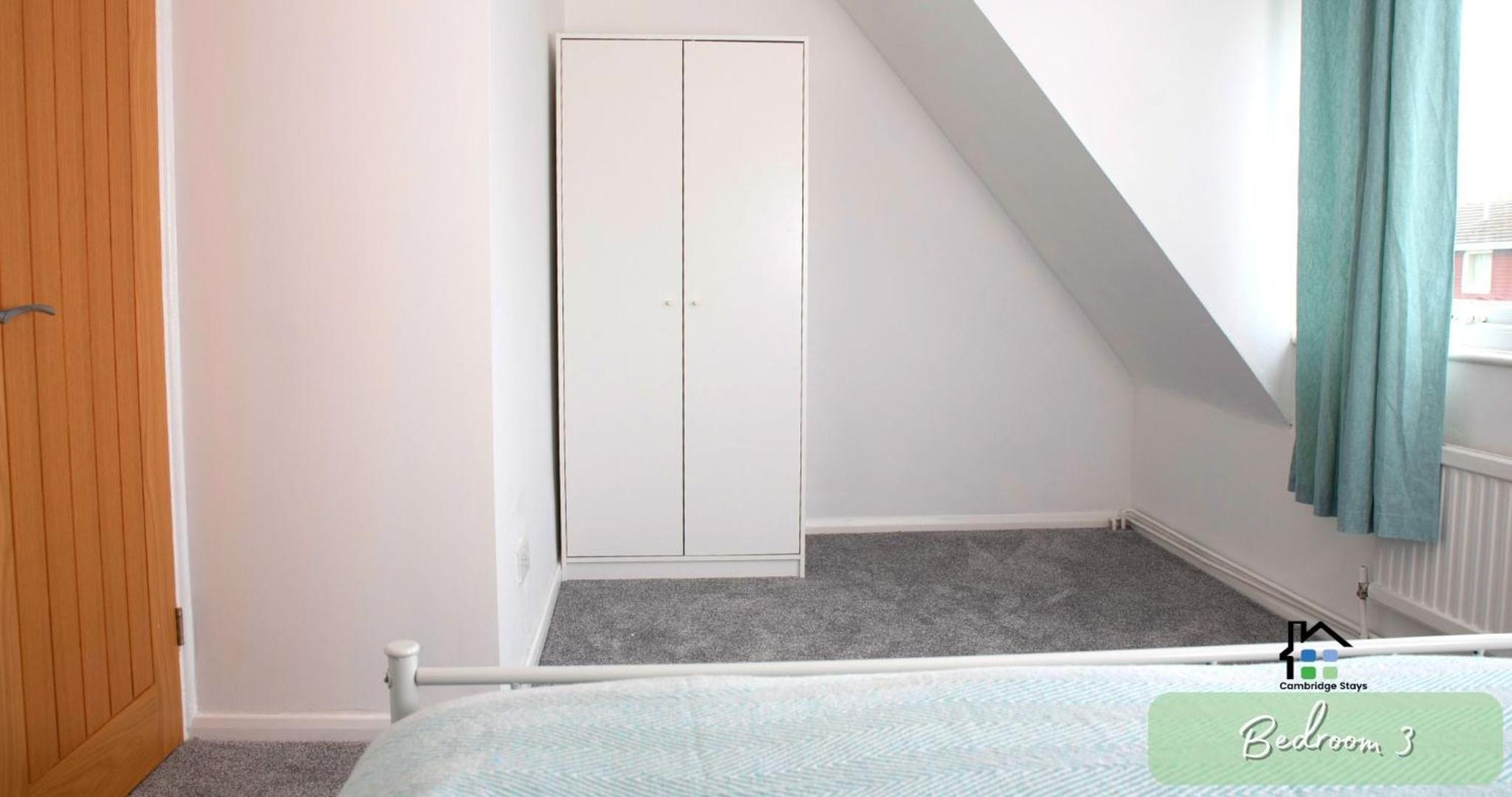 Four-Bedroom House photo 1