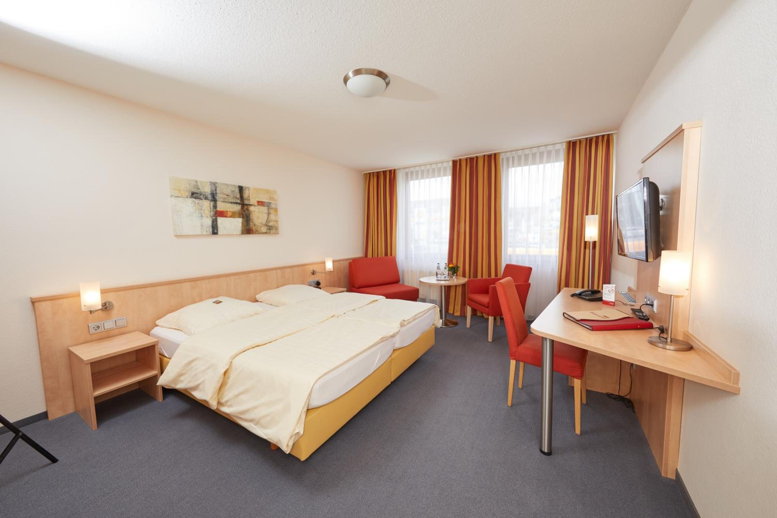Double room with garden view - Photo 4