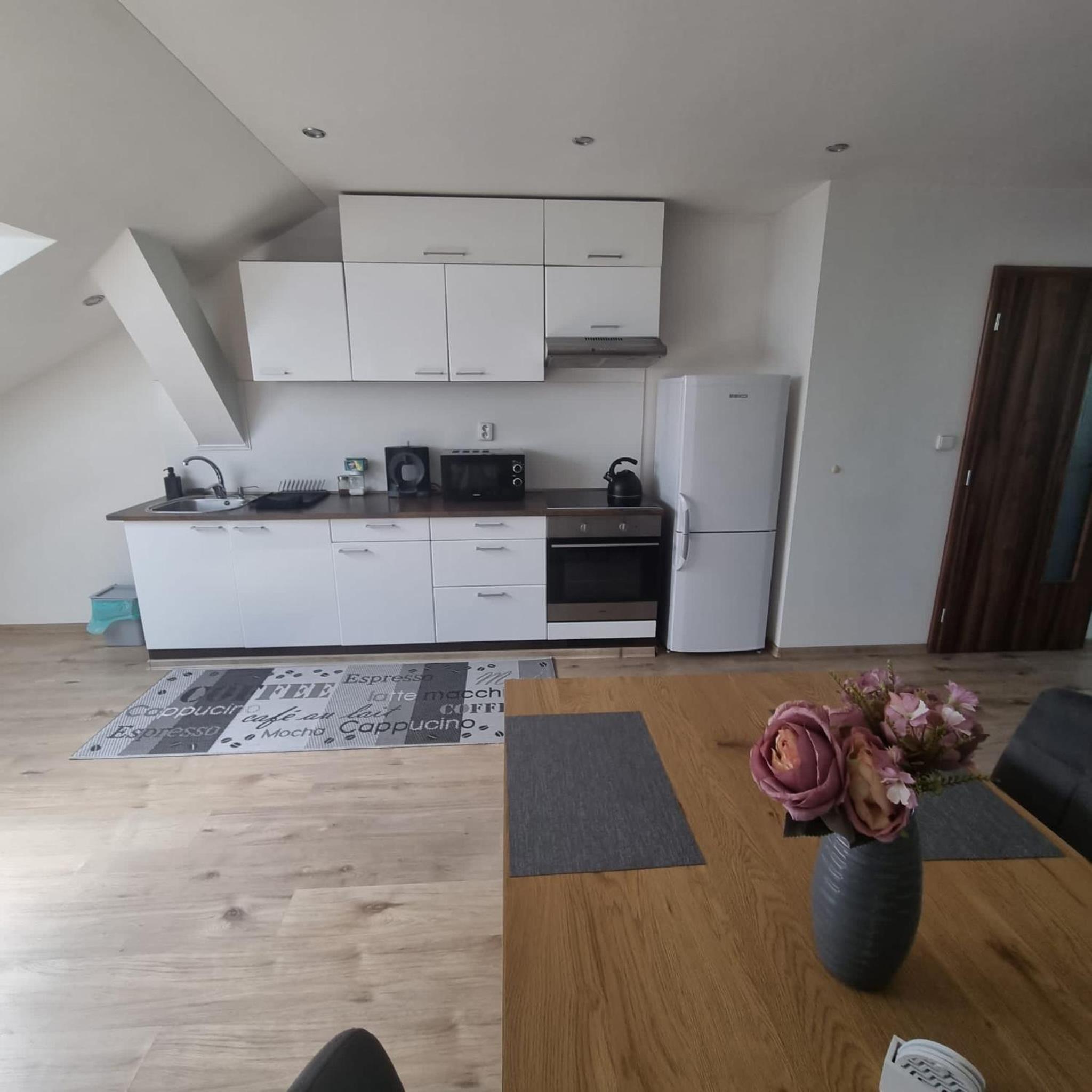 One-Bedroom Apartment - Photo 18