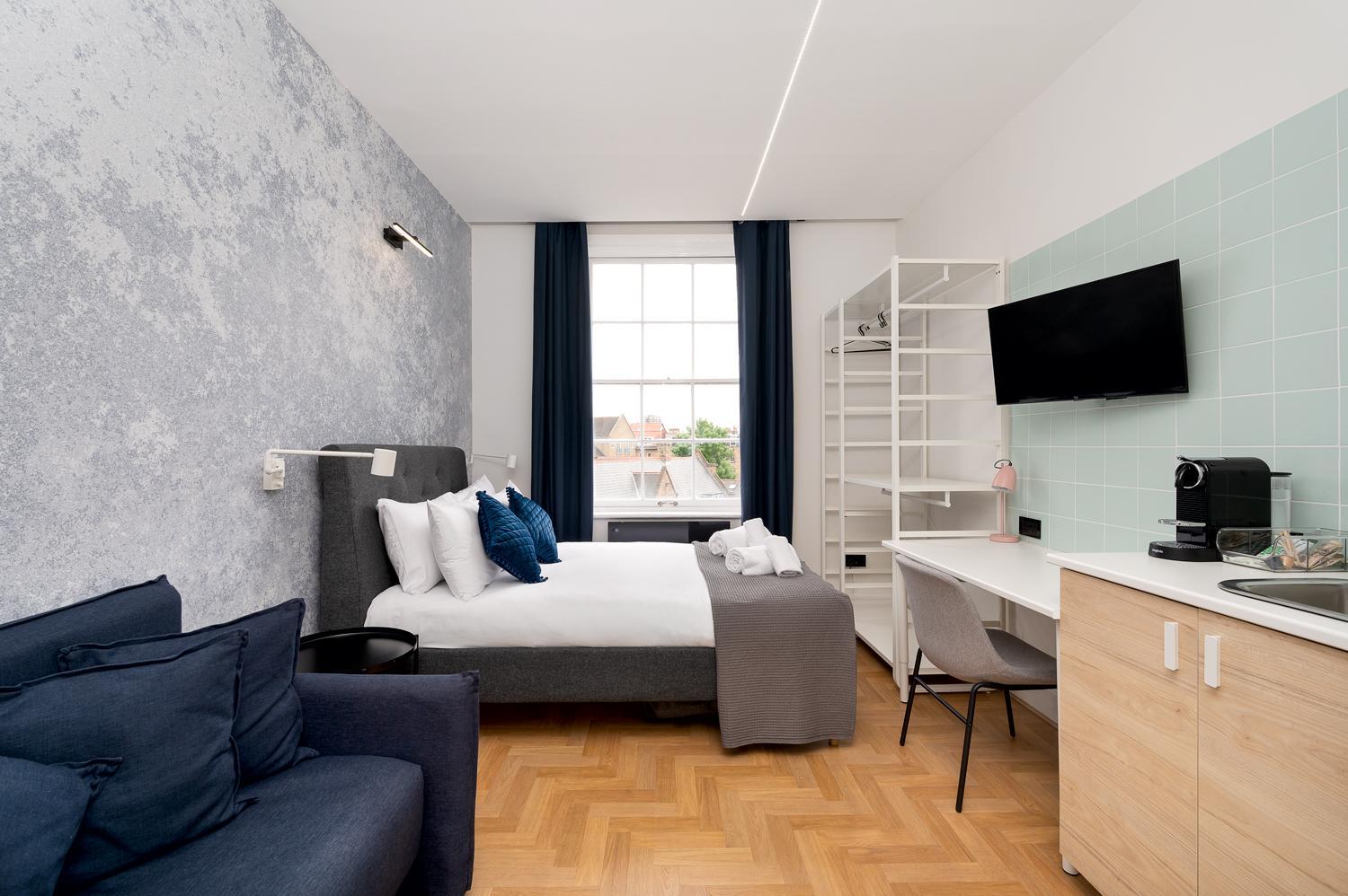 Studio Apartment photo 1
