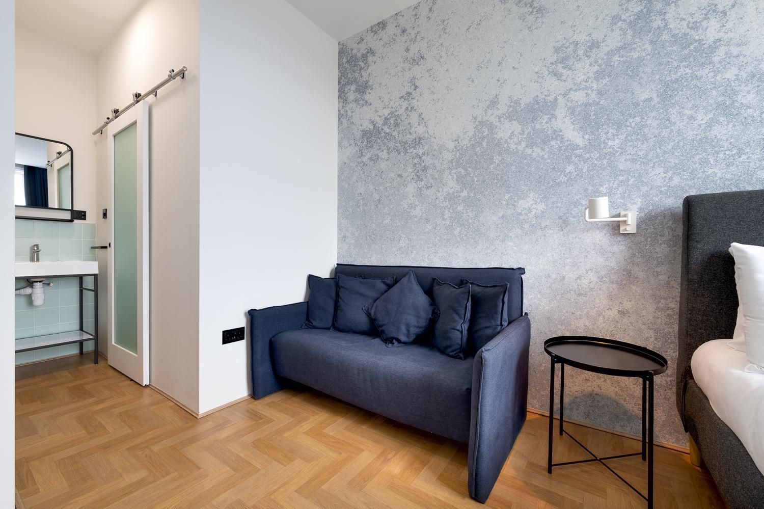 Studio Apartment photo 3