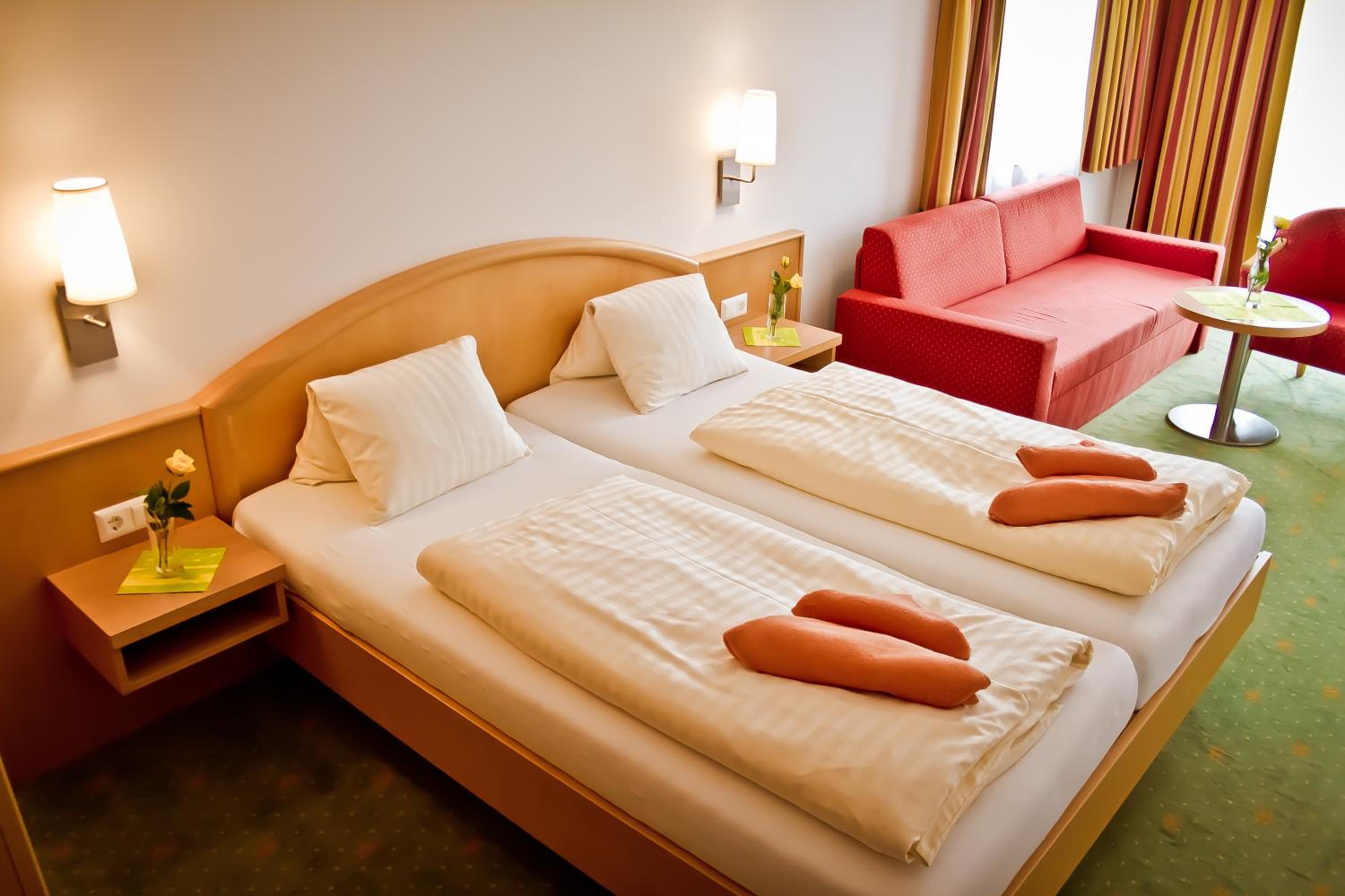 Standard Double Room - Photo 3