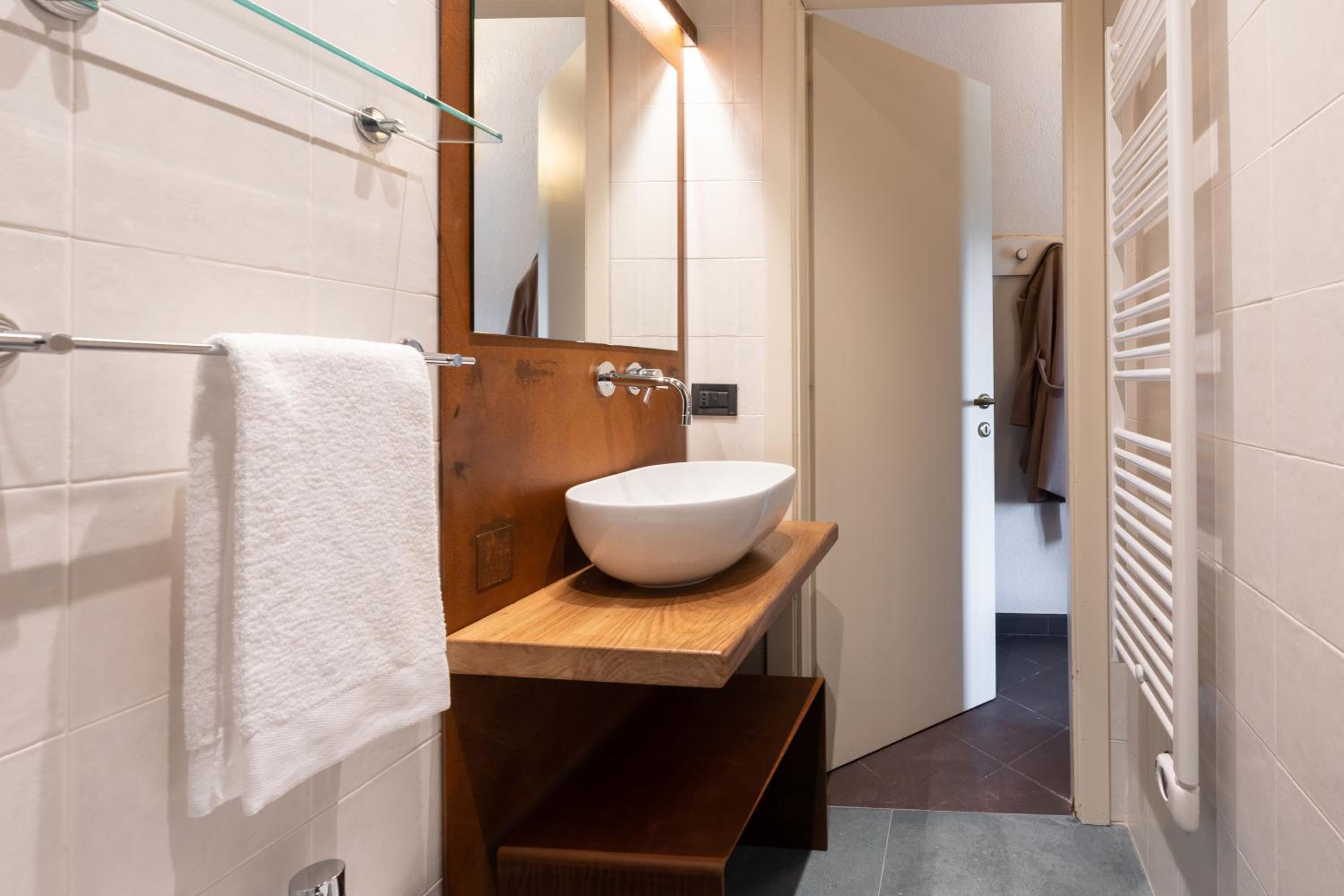 Superior Double Room - Photo 10