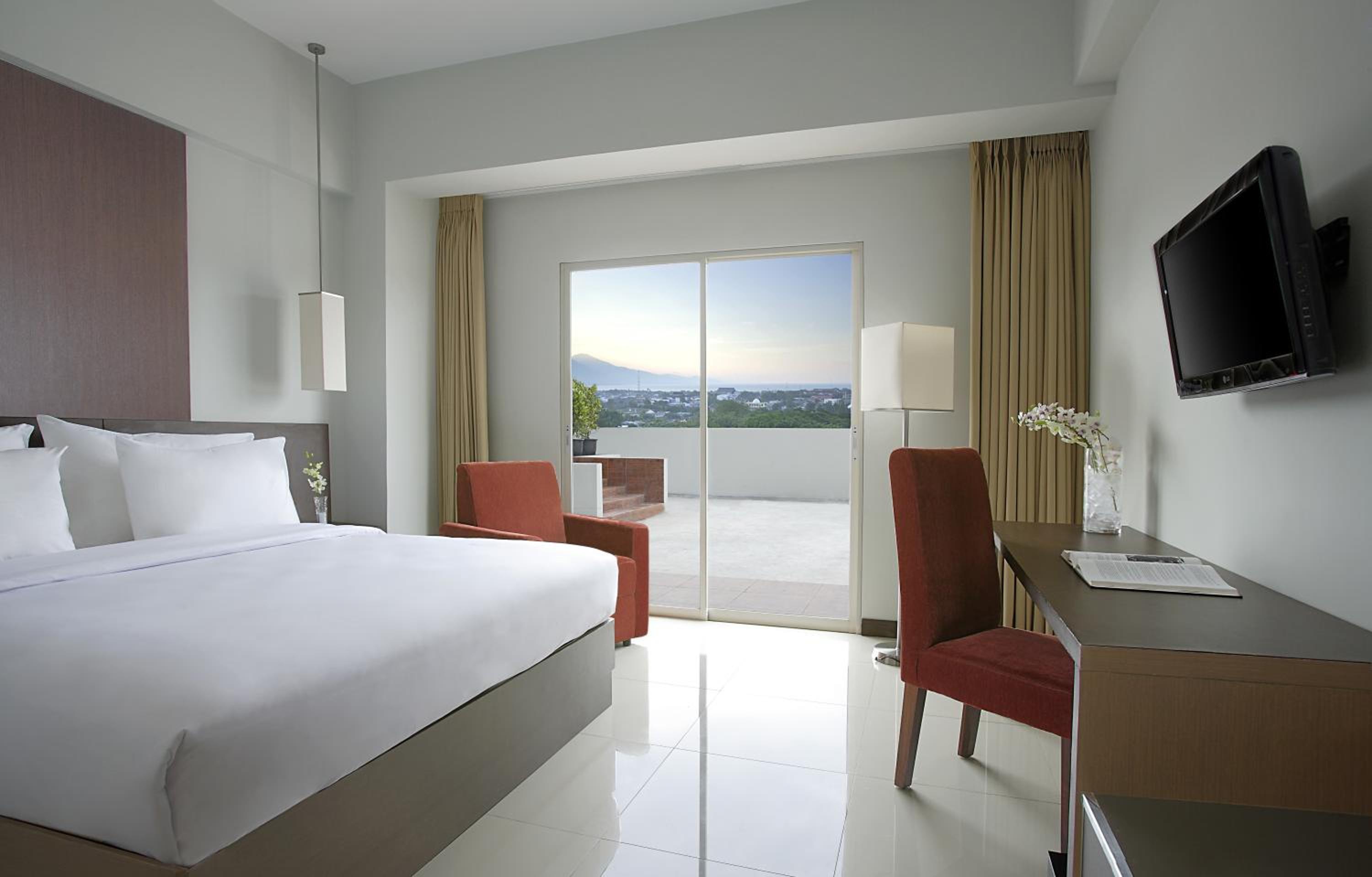 Deluxe Room King photo 1