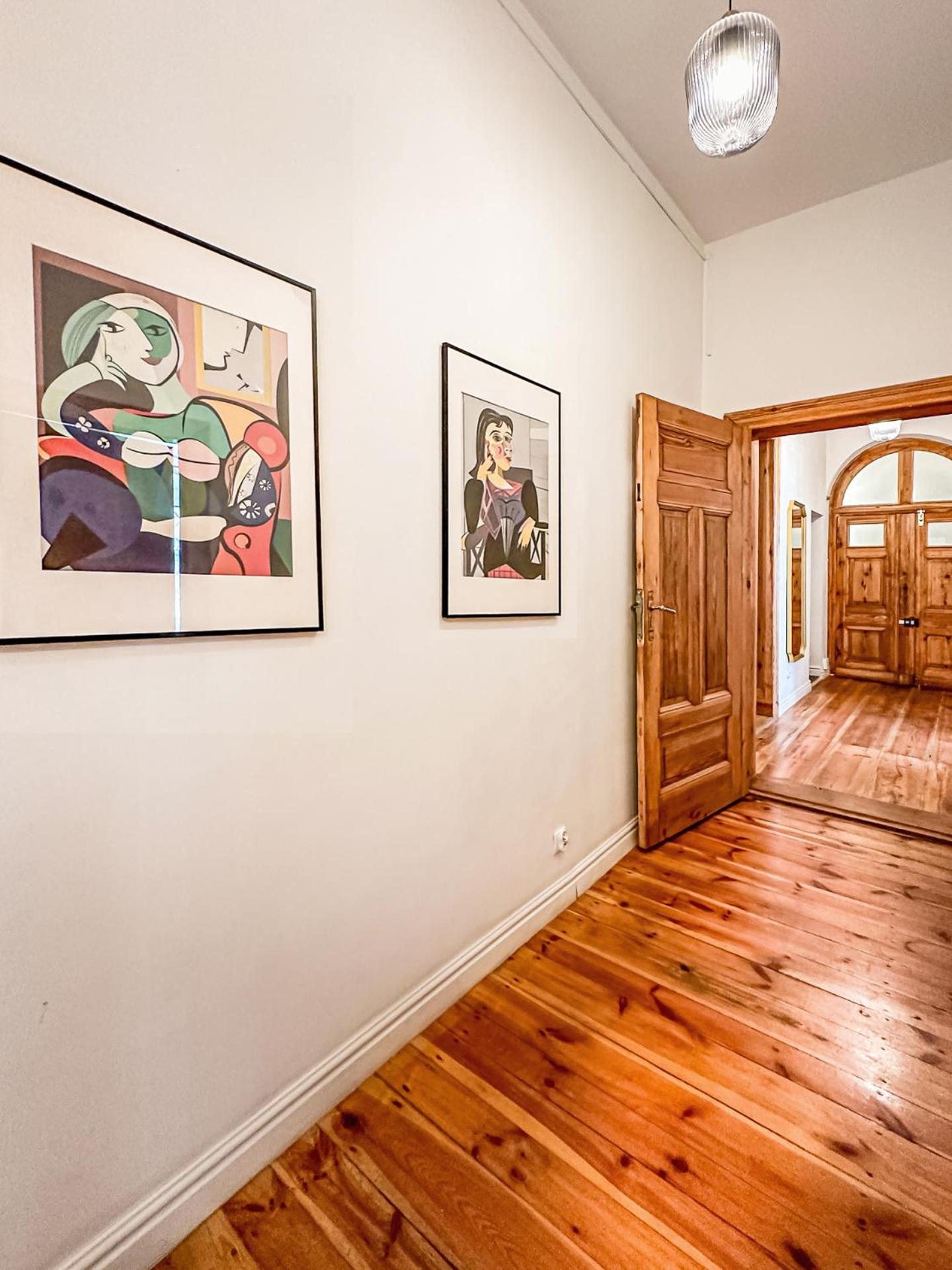 Premium Four-Bedroom Apartment with 2 Bathrooms and Living Room  - Photo 5