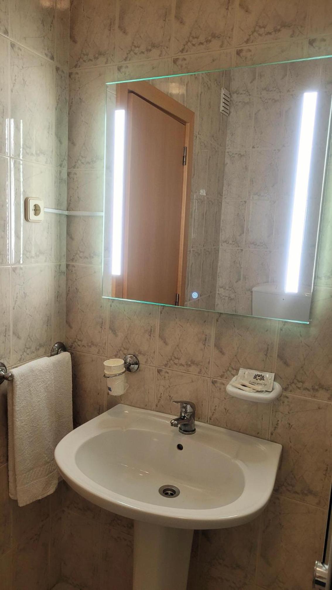 Single Room photo 1