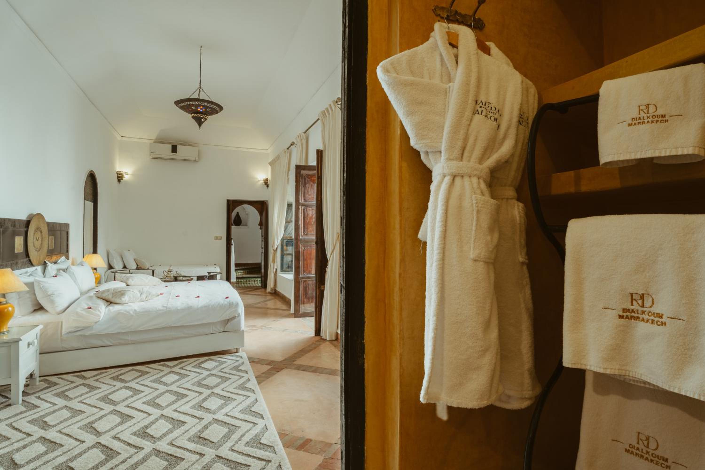 Deluxe King Suite