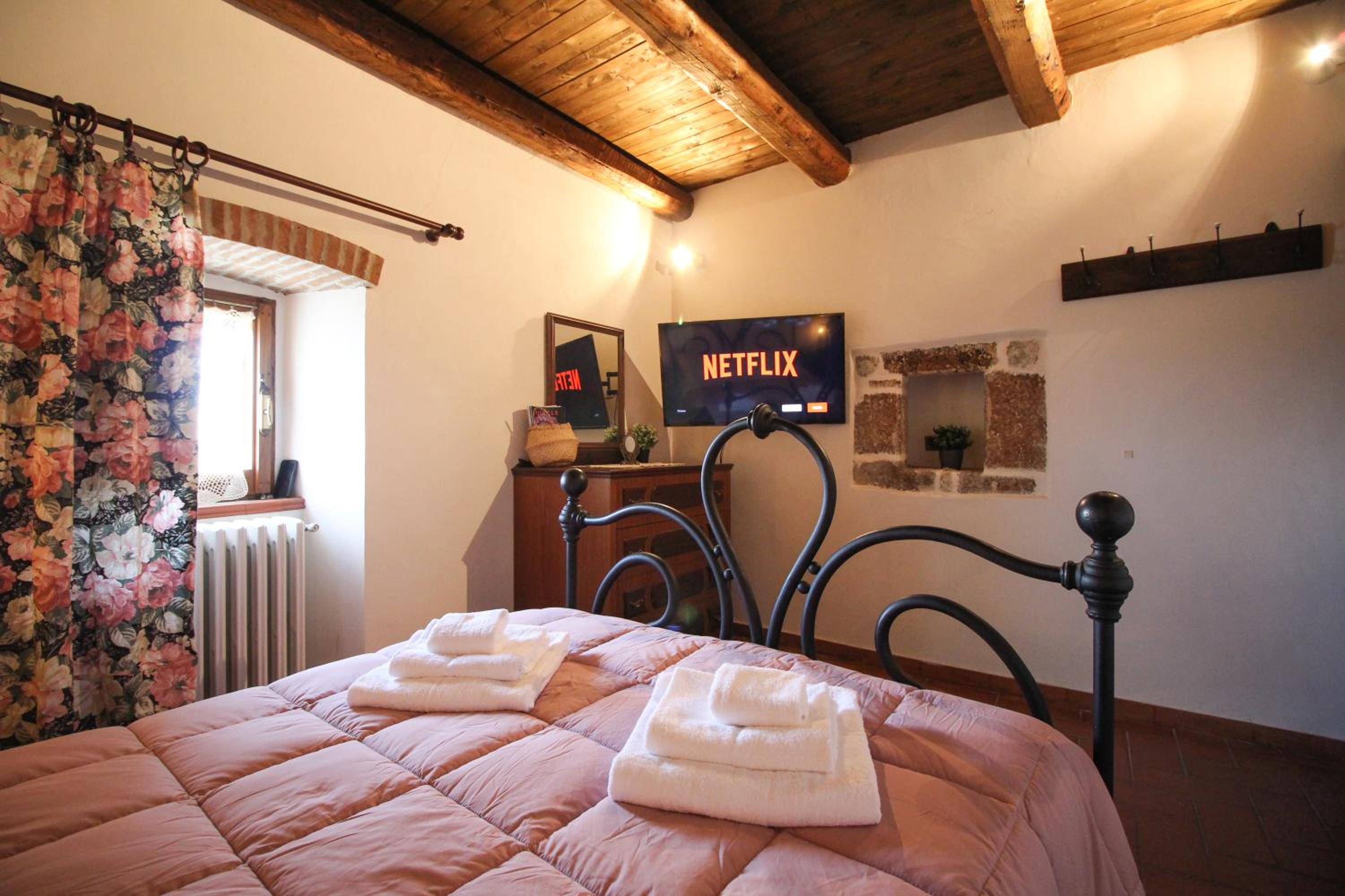 Two-Bedroom House photo 2