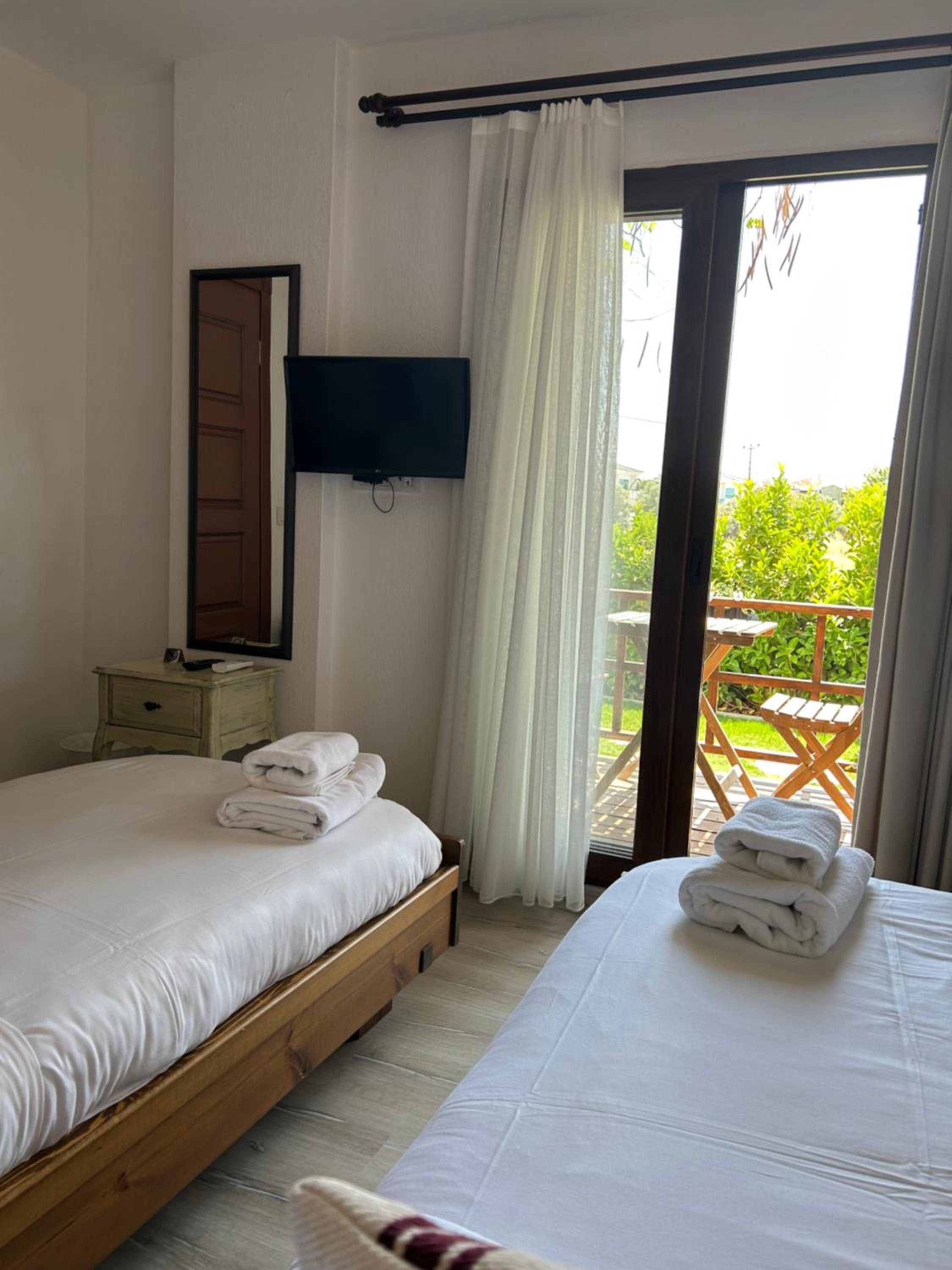 Economy Double Room - Photo 3