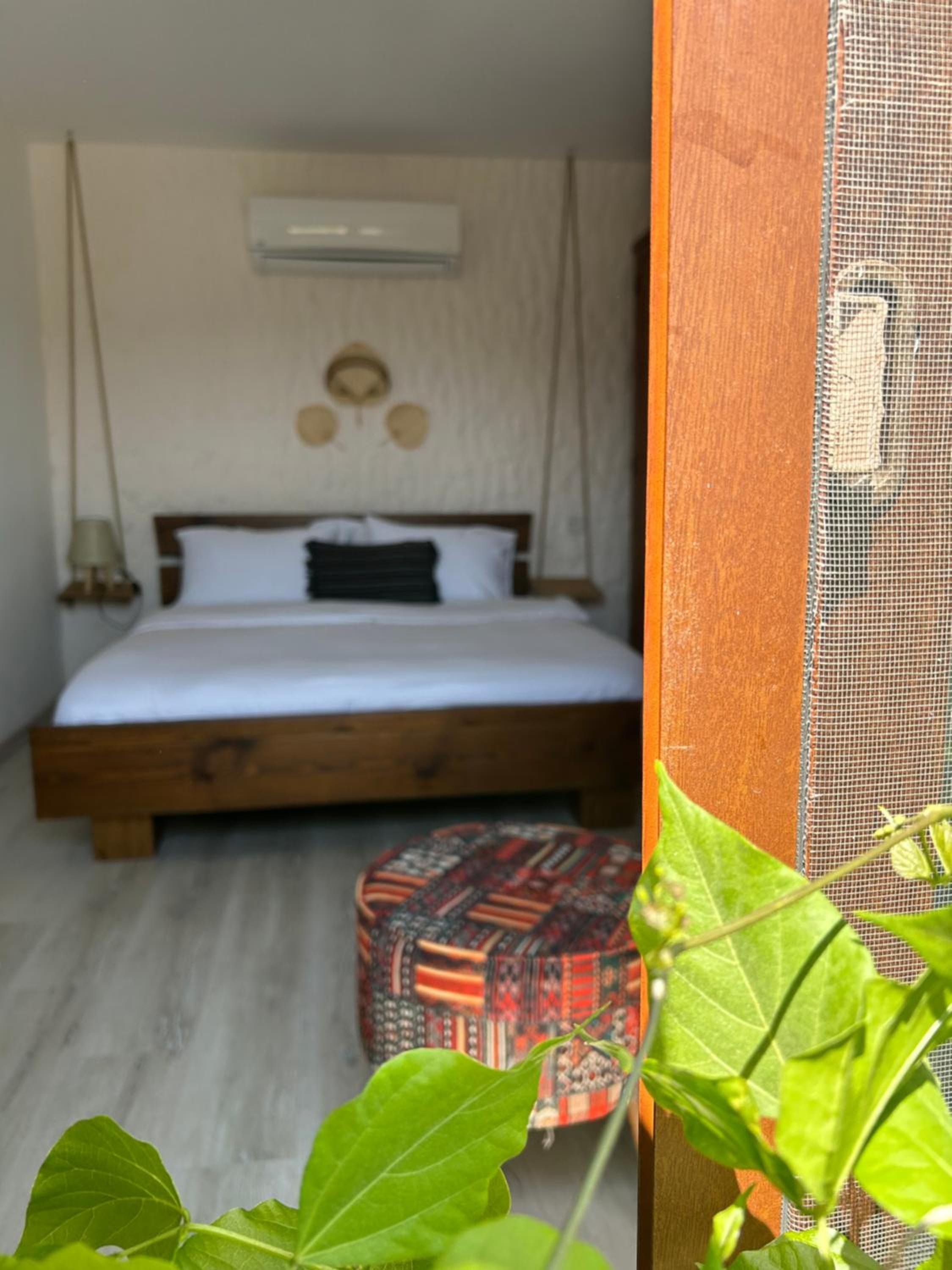 Economy Double Room - Photo 13