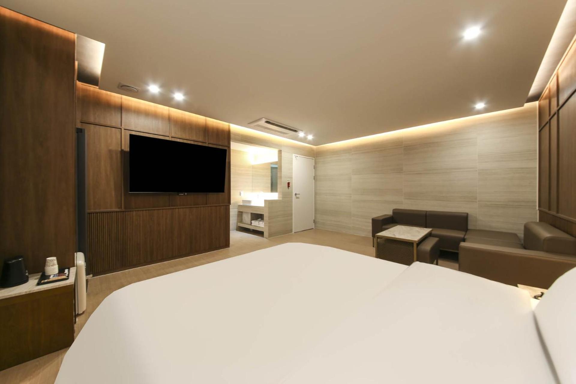 Family Double Room - Photo 2