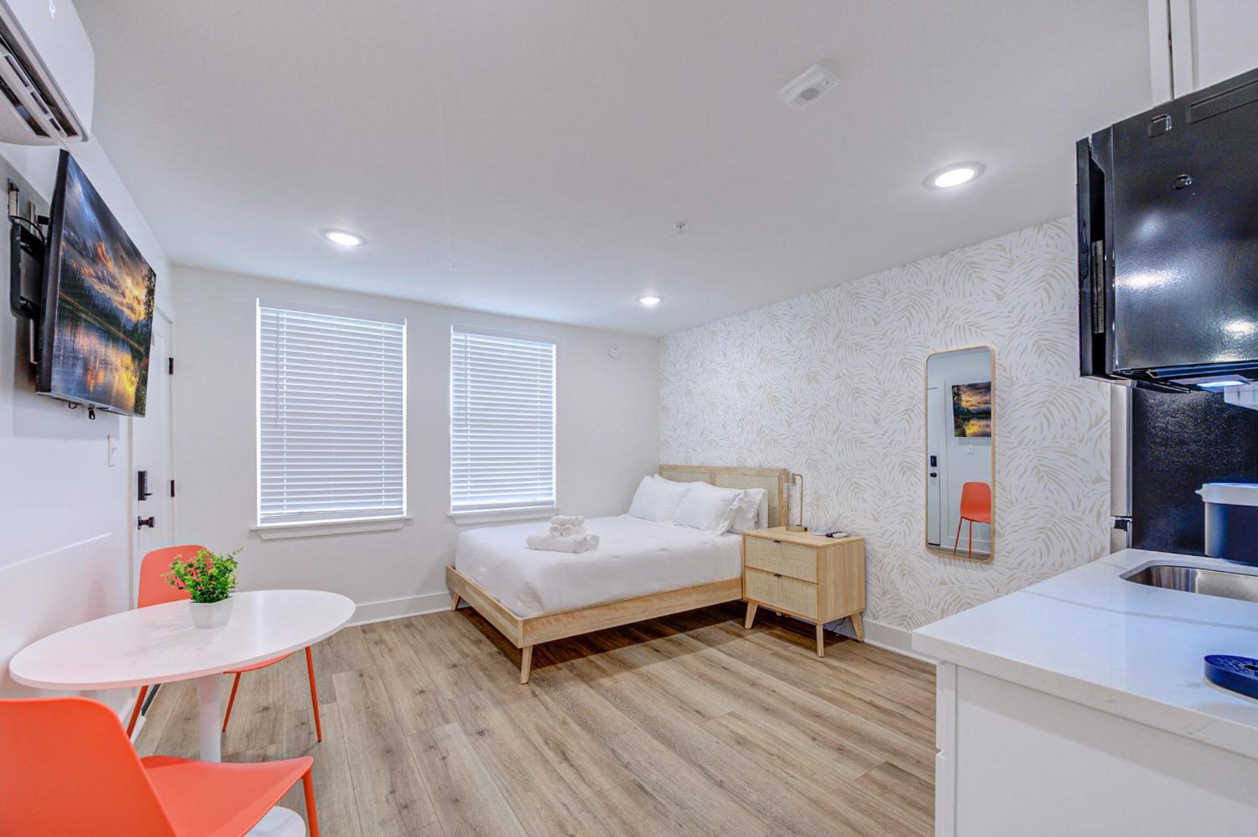 Apartment photo 1