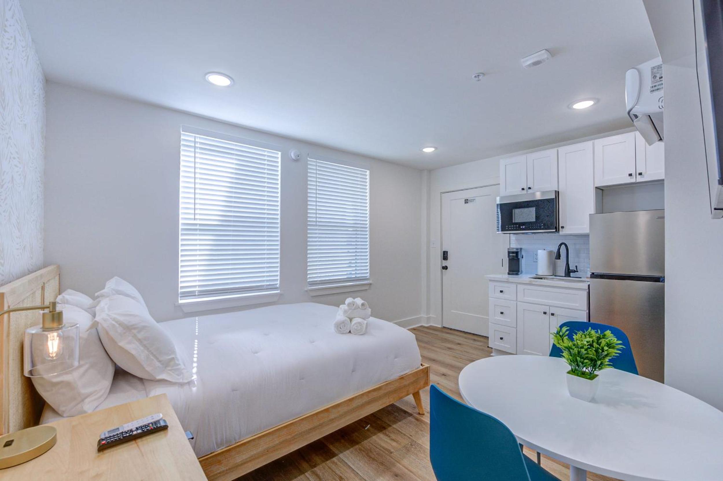 Apartment photo 1