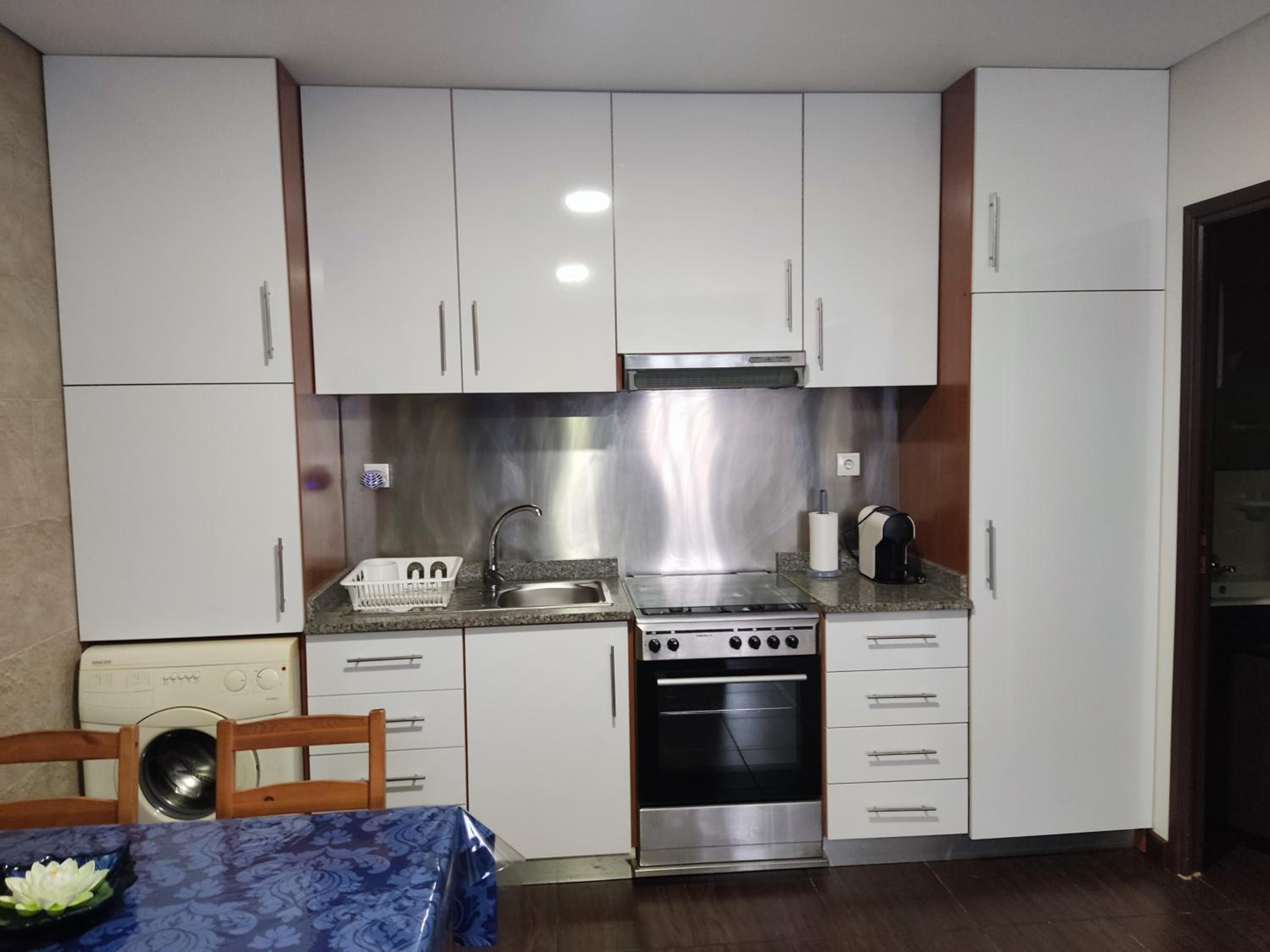 Two-Bedroom House - Photo 26