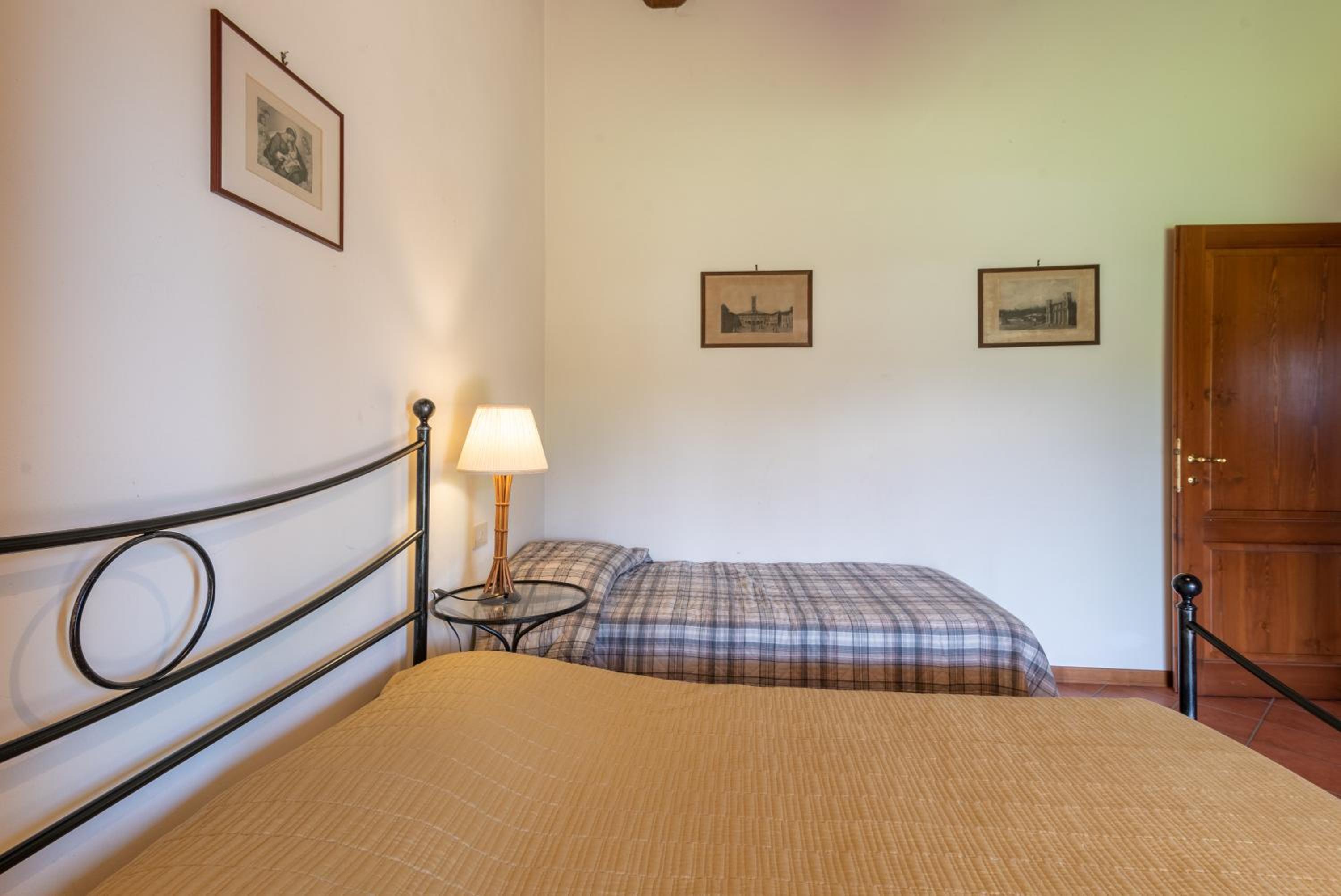 One-Bedroom Apartment with Garden View photo 3