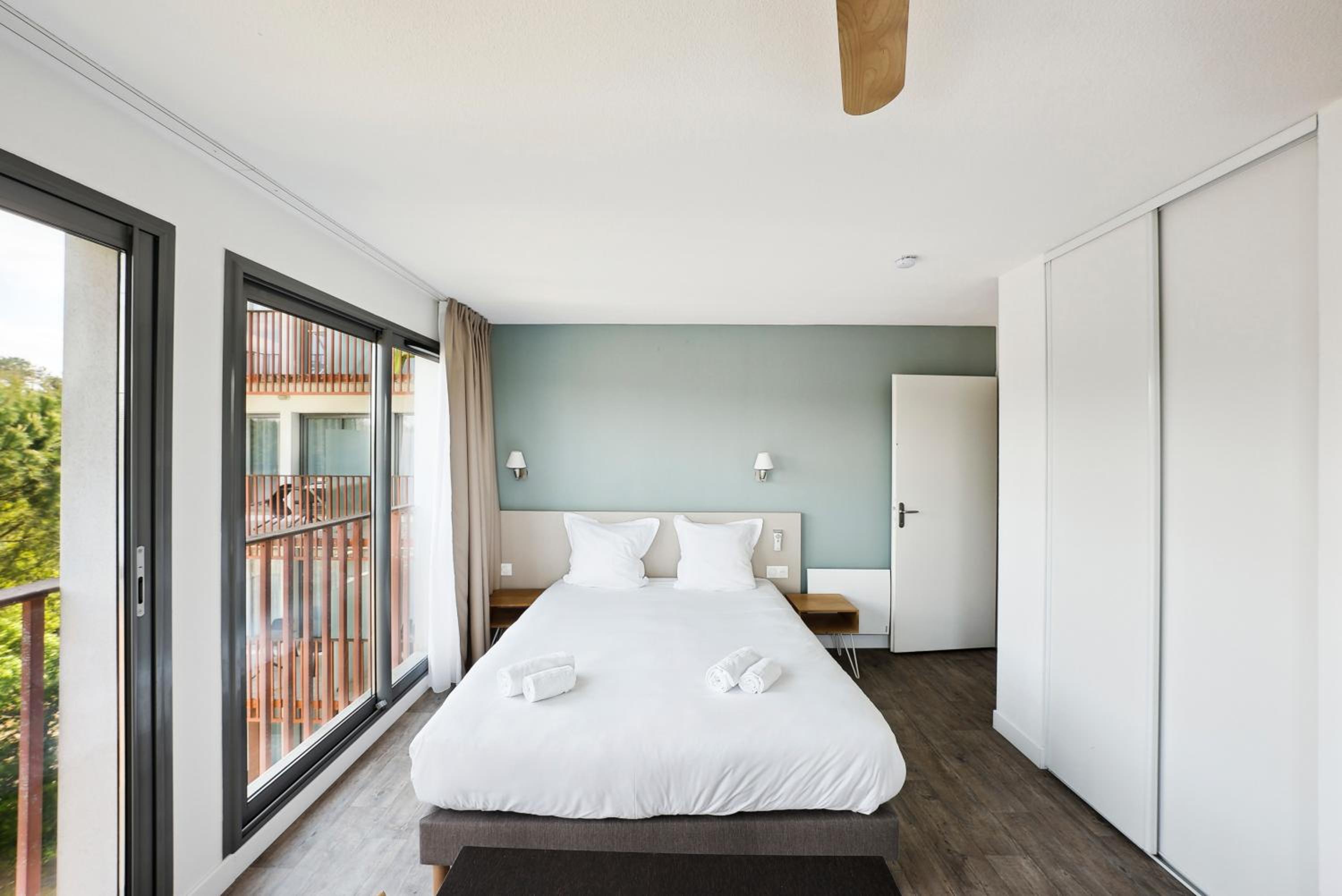 Economic Apartment with Double Bed and Sofa Bed