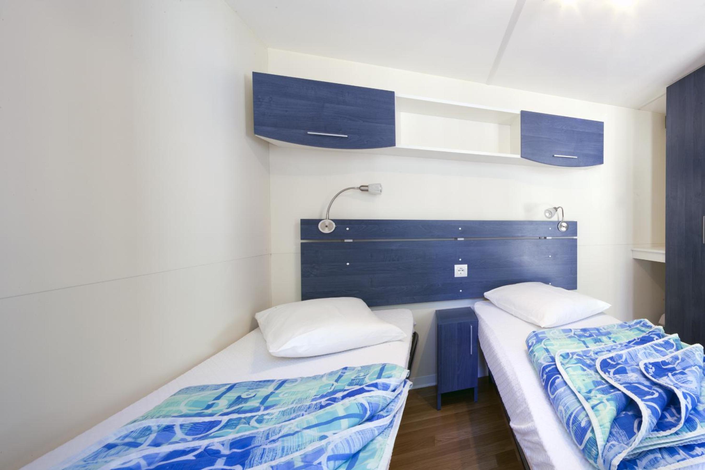 Mobile Home (2 Adults) photo 1