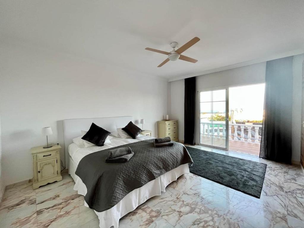 Villa de Tres Habitaciones