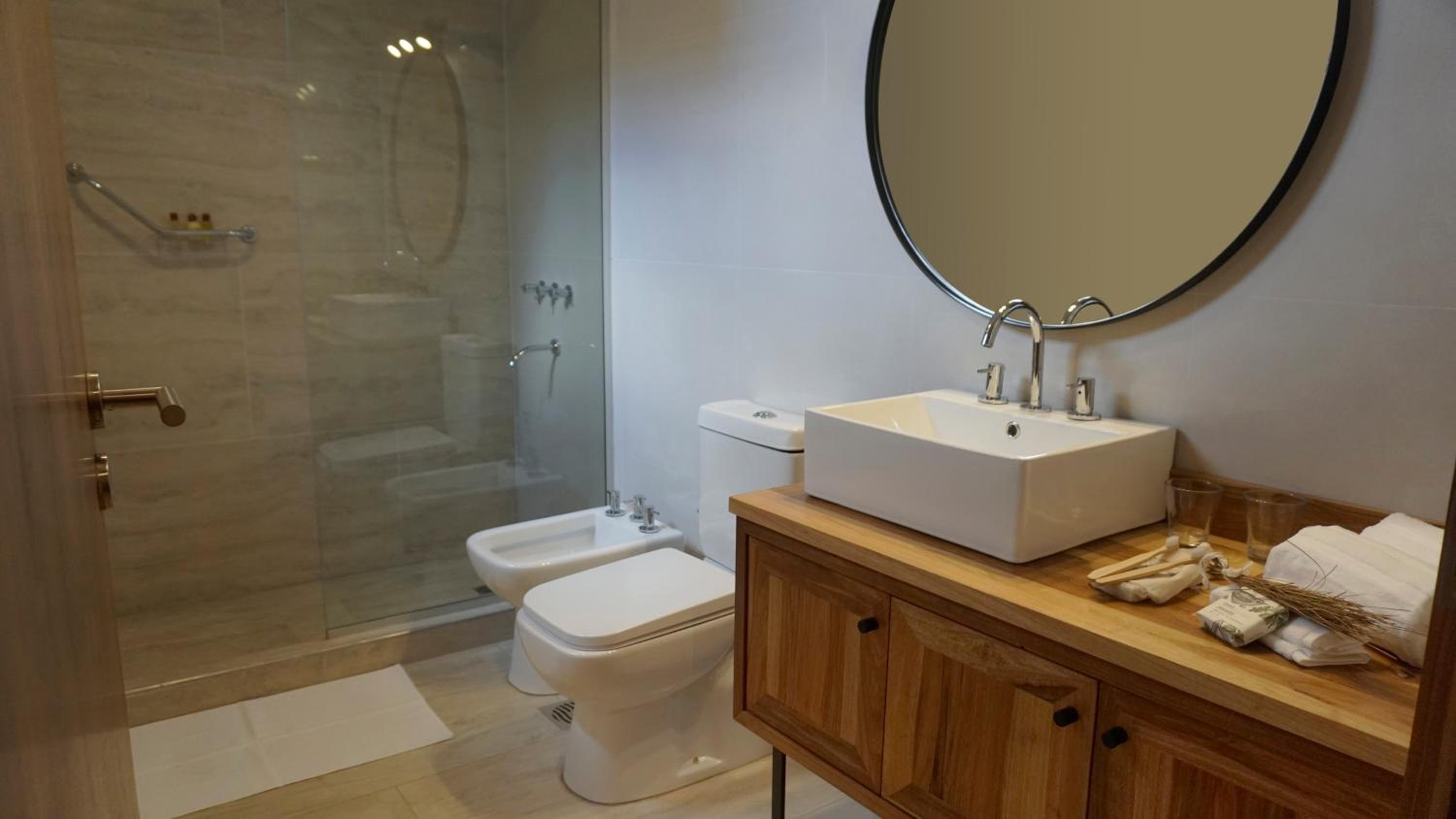 Deluxe Suite photo 2