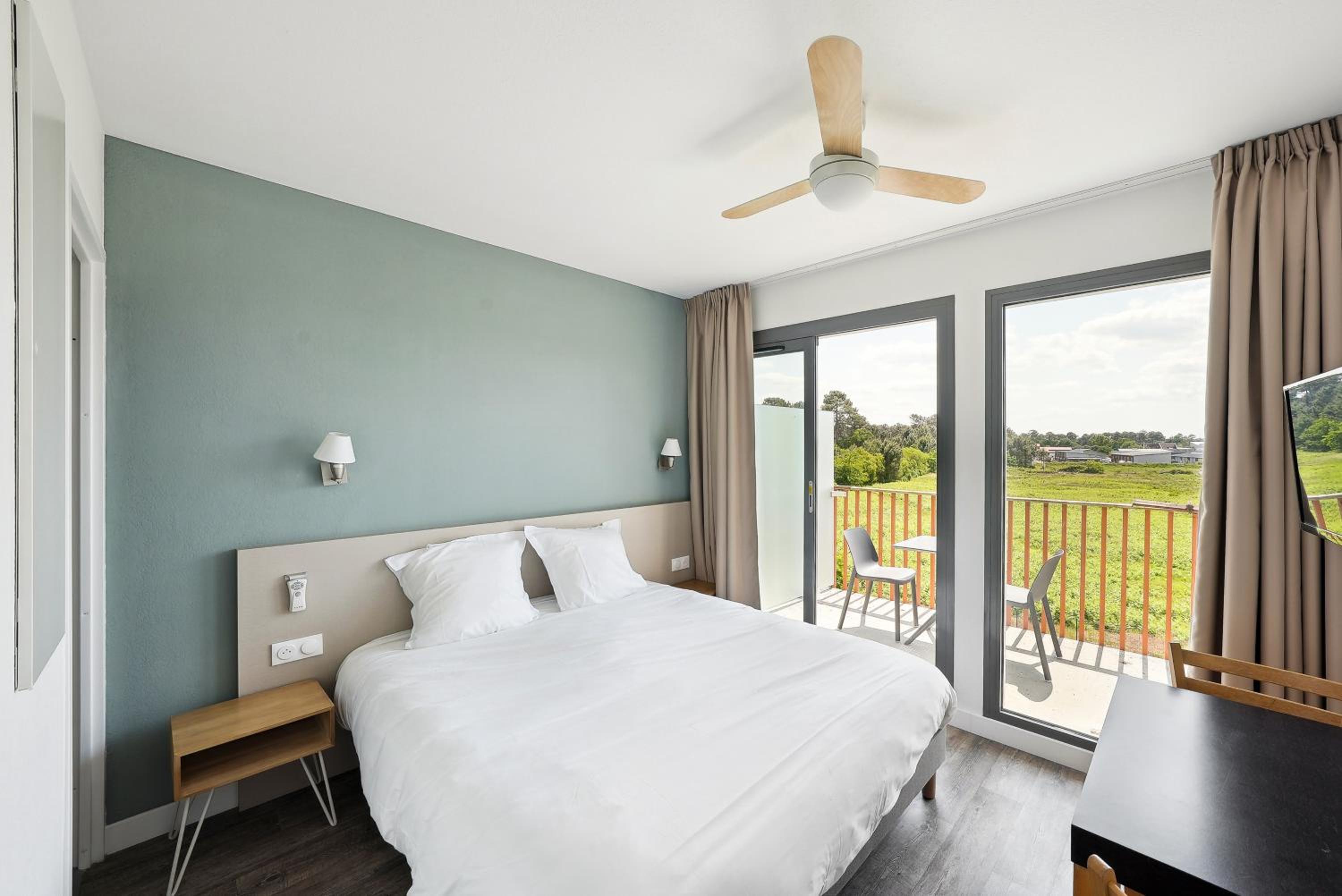 Connecting Suite (Studio + Apartment) - Photo 2