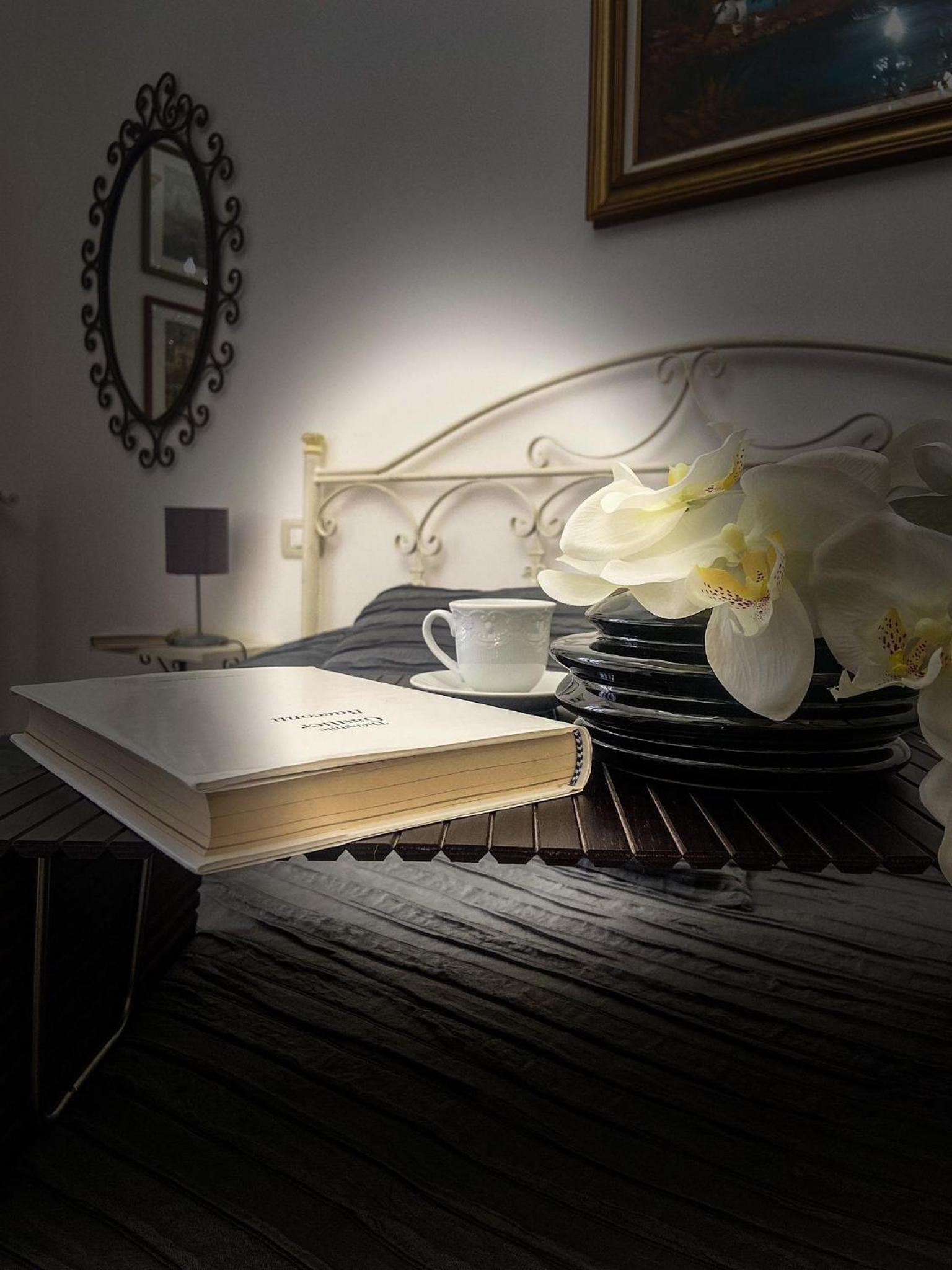 Double Room with Balcony - Photo 6