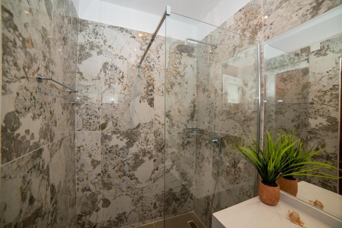 Deluxe Studio photo 3
