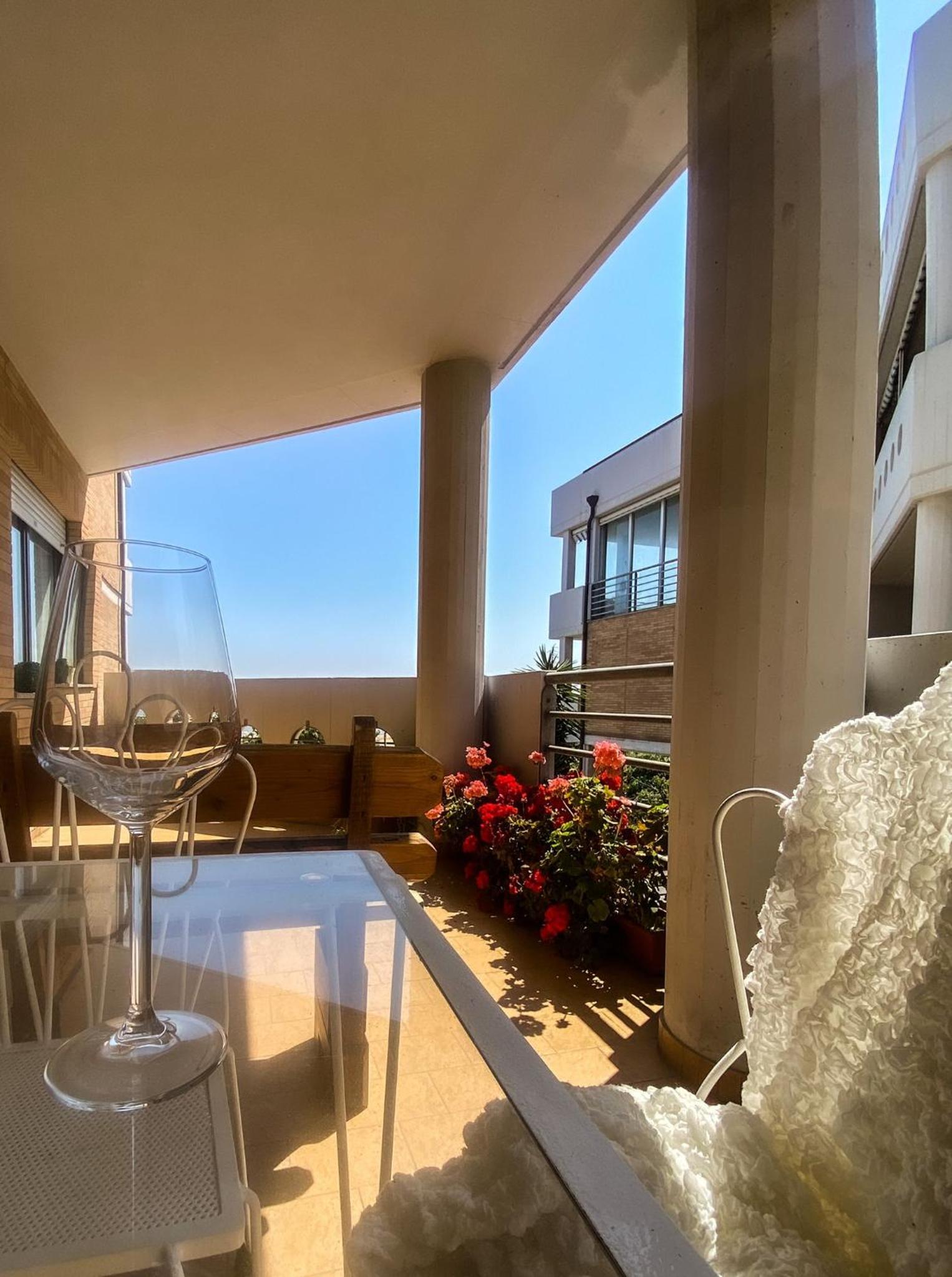 Quadruple Room with Balcony - Photo 4