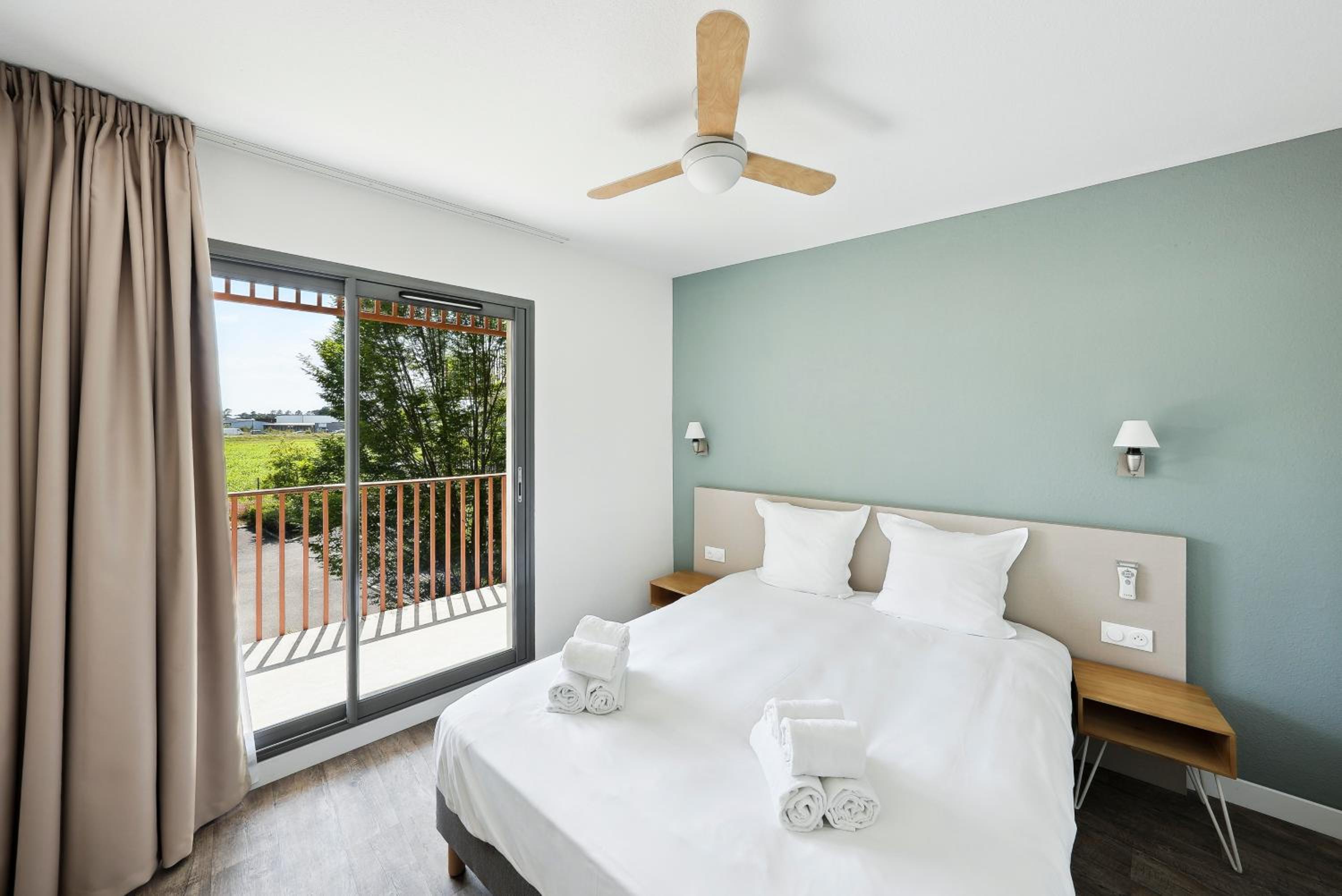Apartment with One Double Bed or Two Single Beds and Sofa Bed - Photo 1