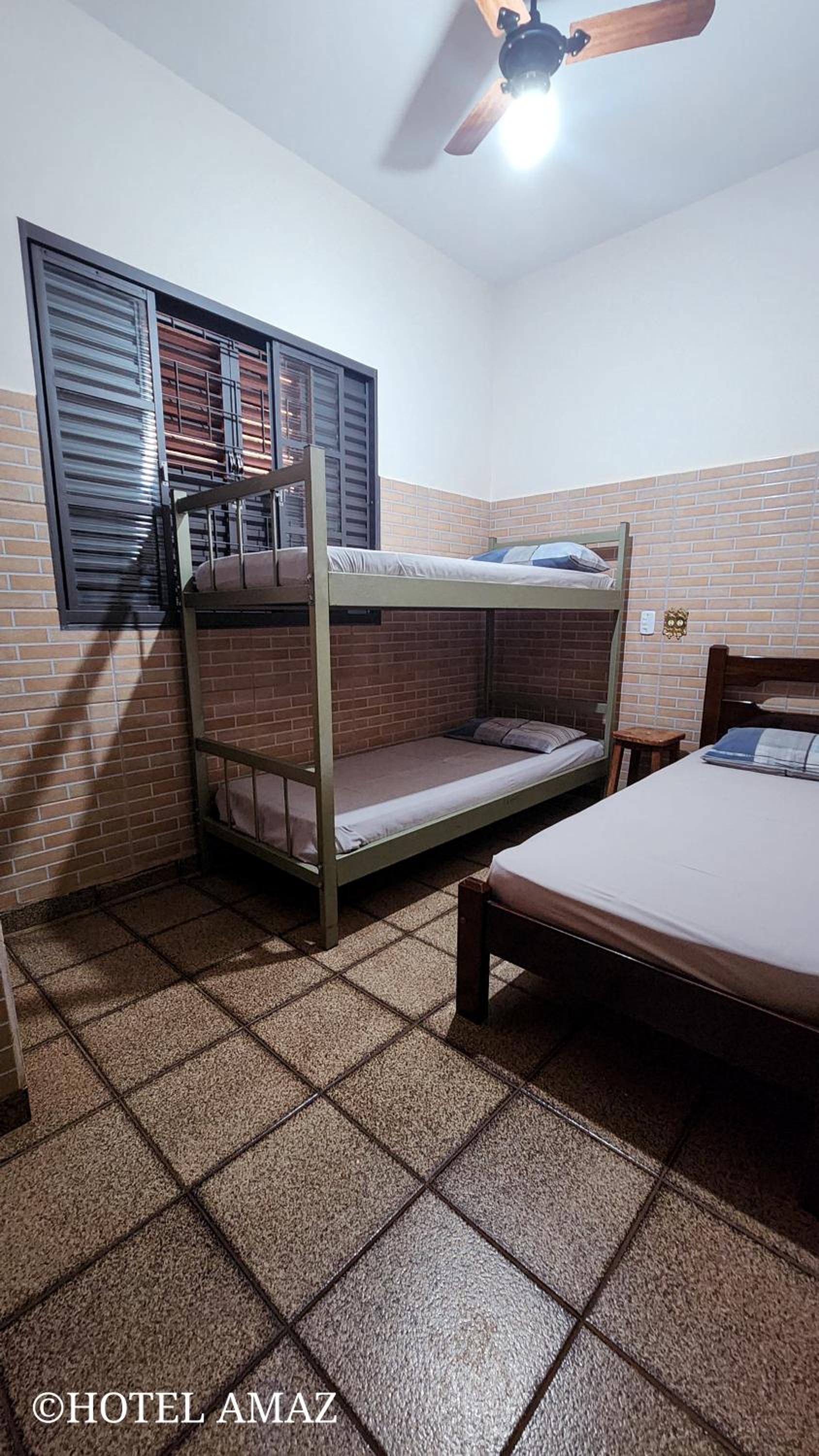 Basic Triple Room photo 1