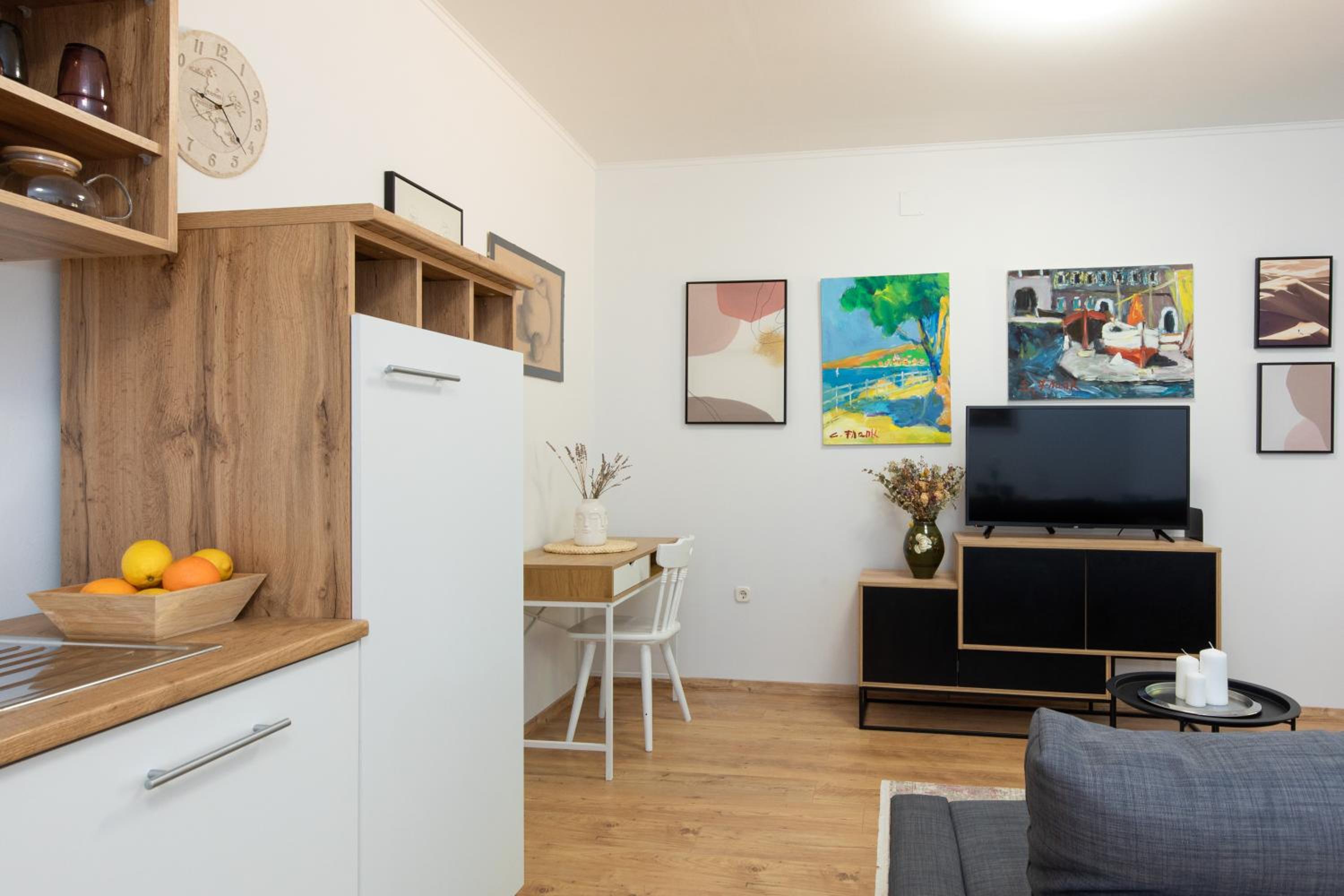One-Bedroom Apartment
