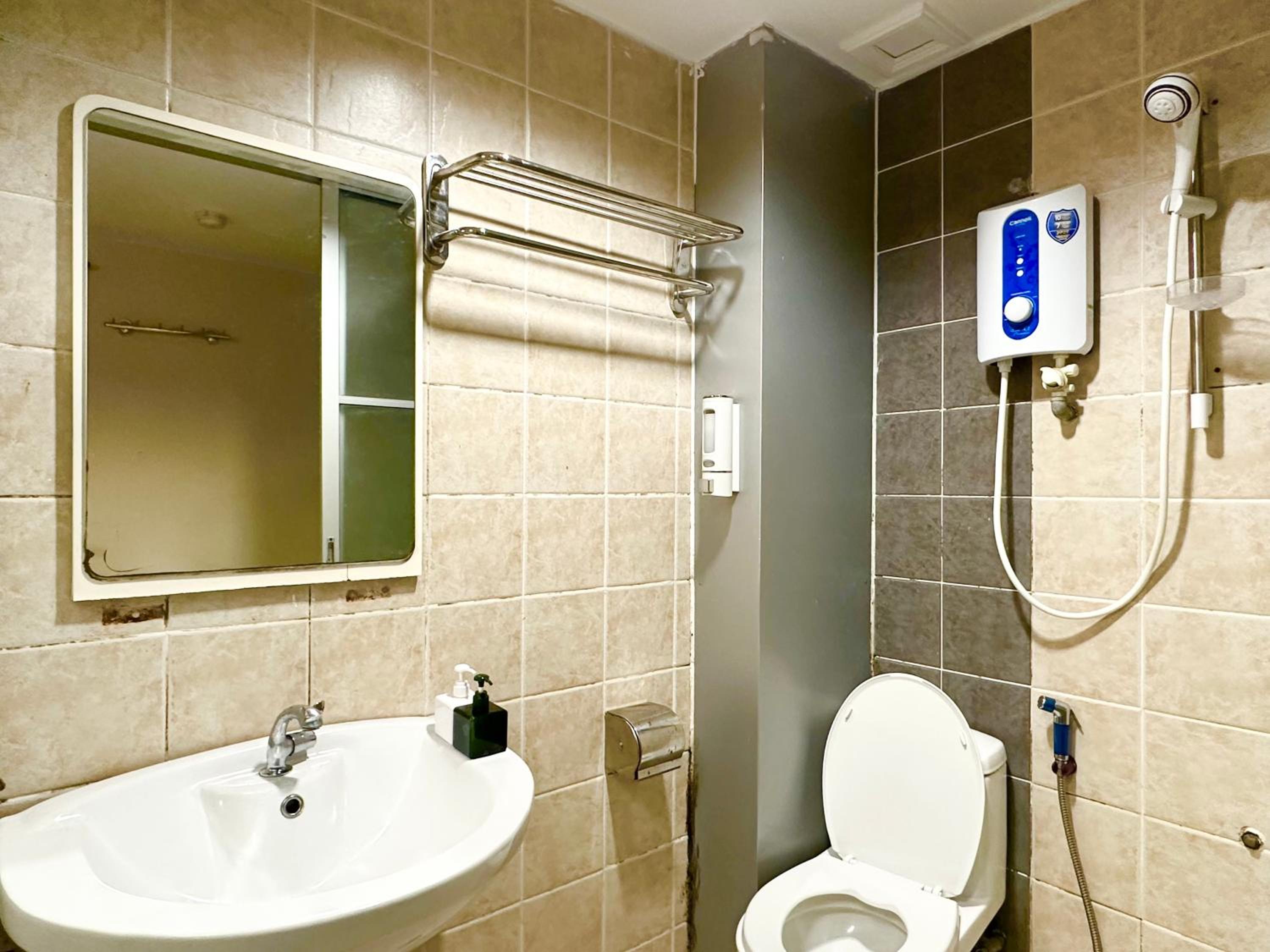 Deluxe Twin Room - Photo 3