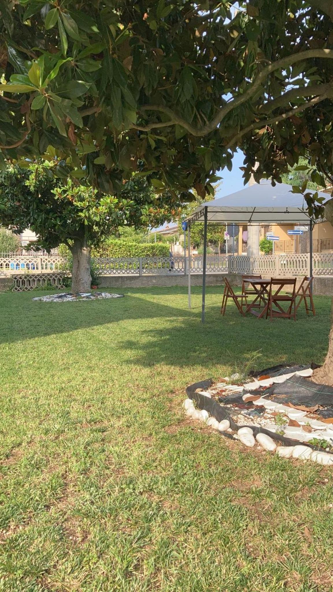 Double Room with Garden View - Photo 19