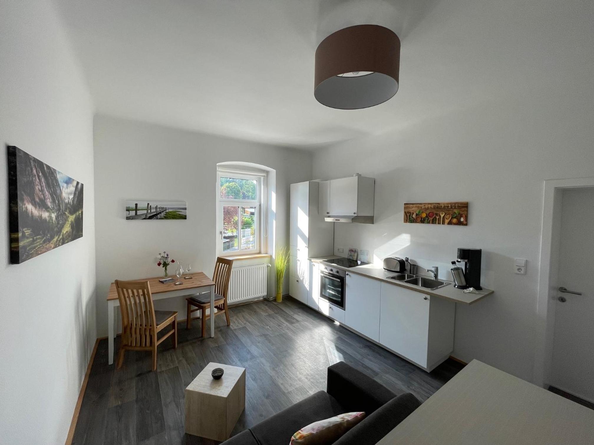Apartment photo 3