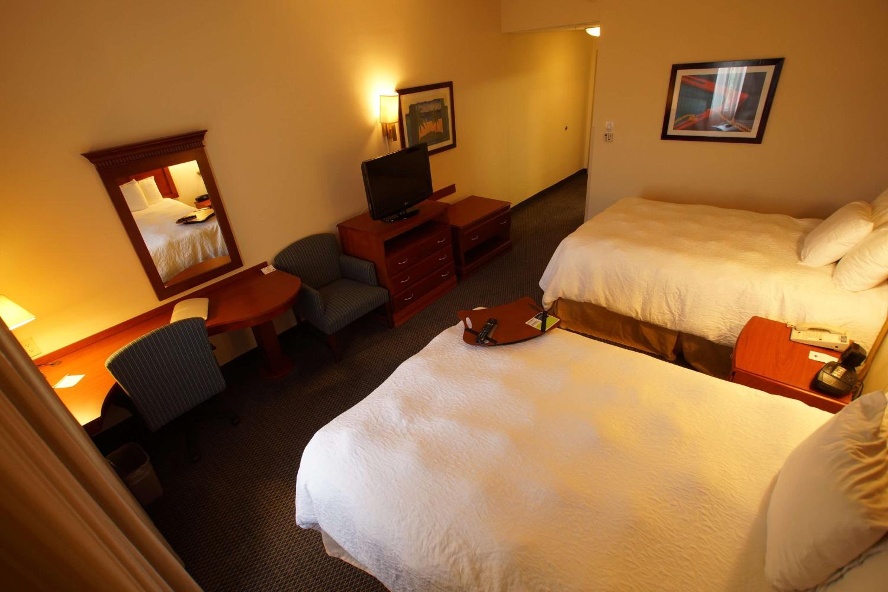 Room with Two Queen Beds - Non-Smoking
