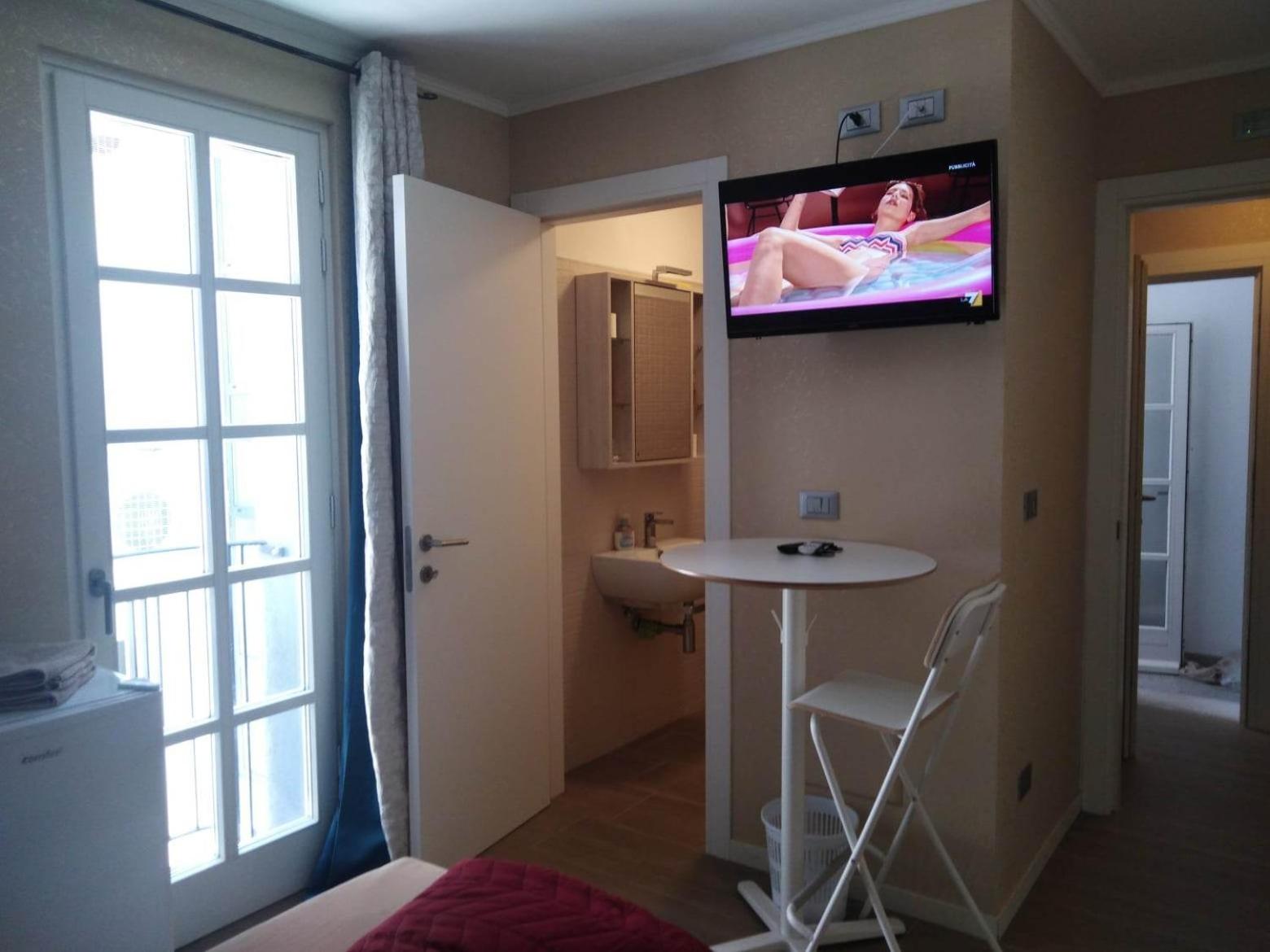 Single Room photo 2