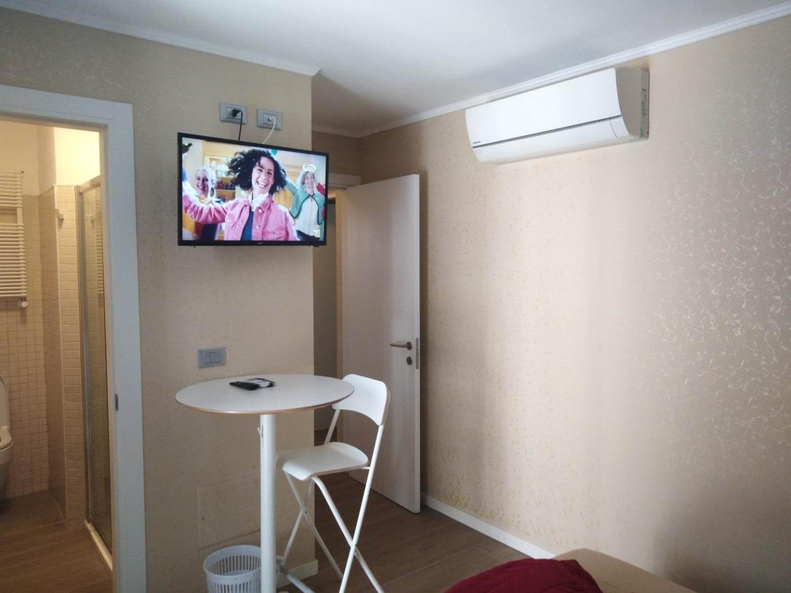 Single Room photo 3