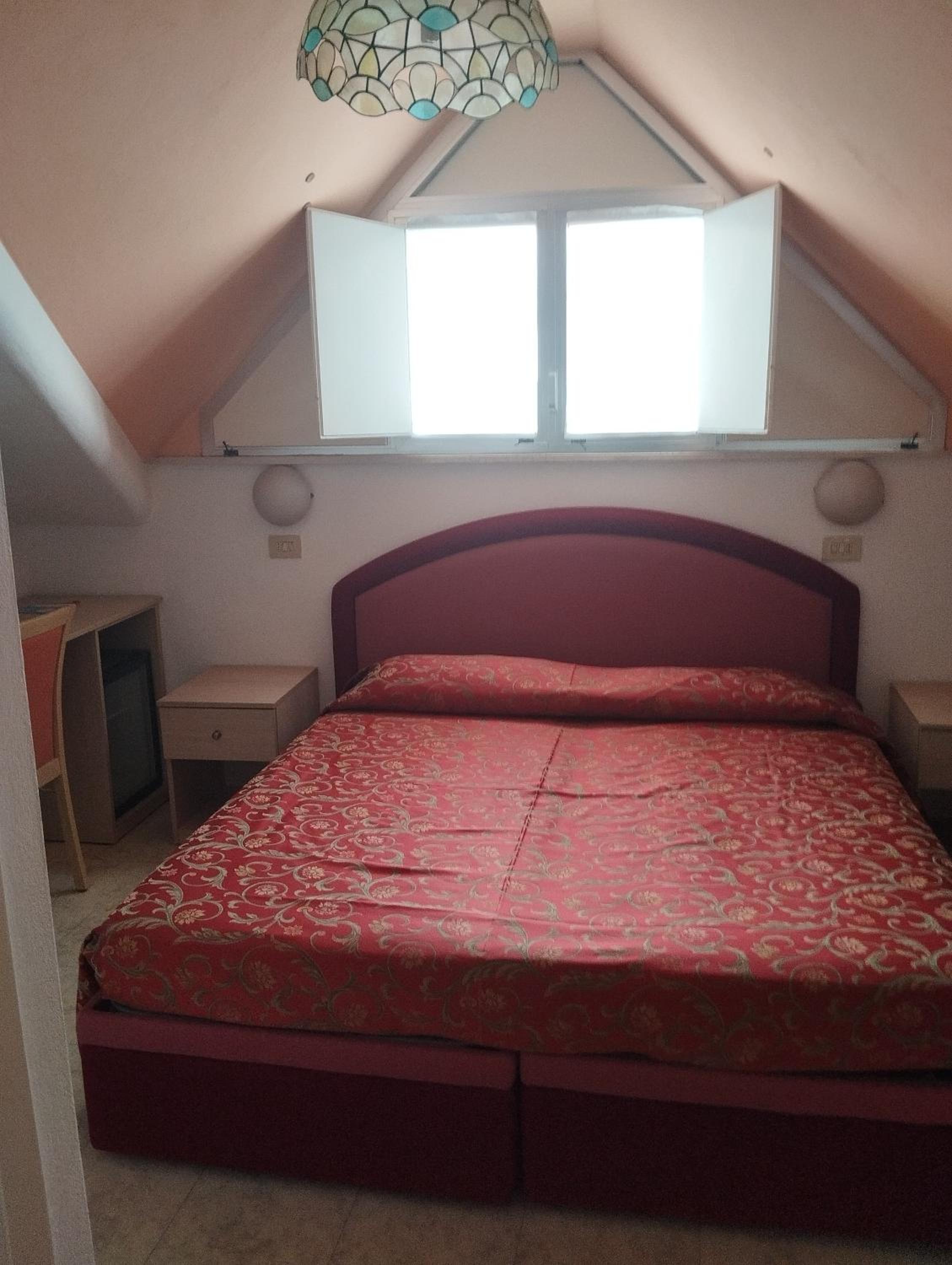 Small Double Or Twin Room photo 2