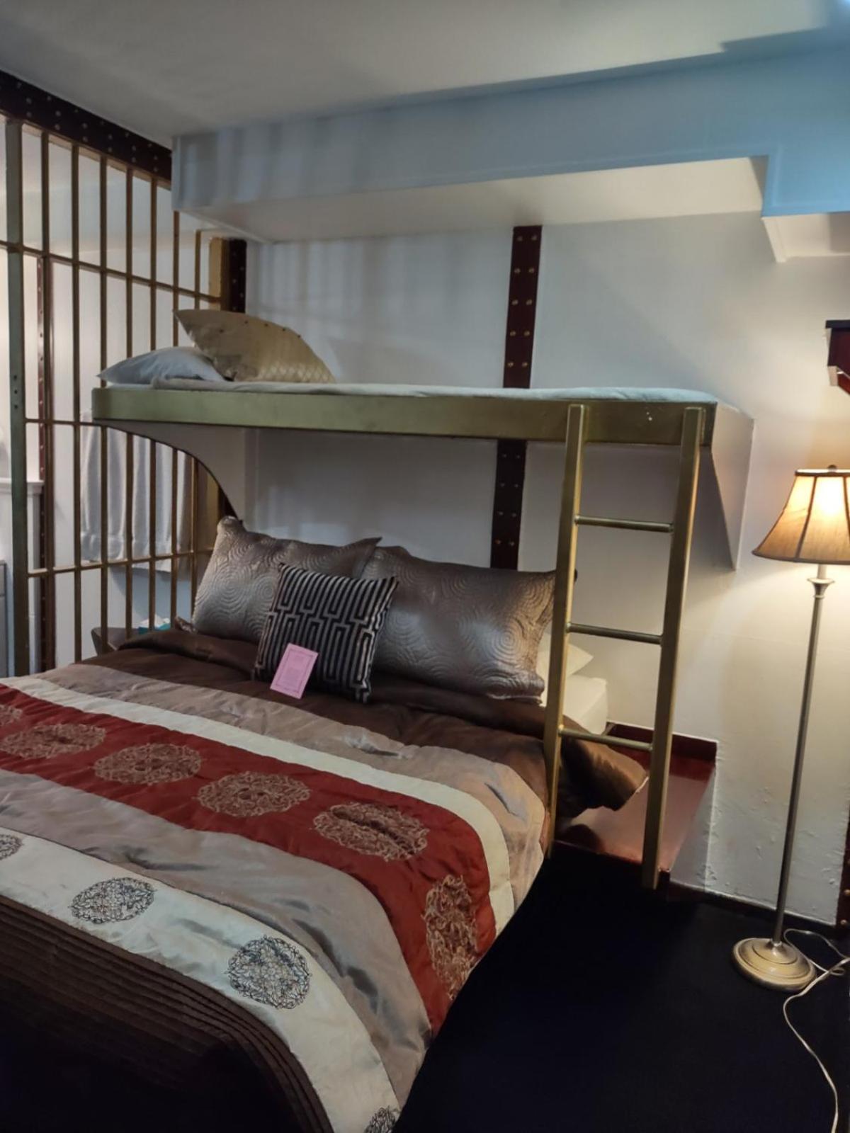 Triple Room with Shower