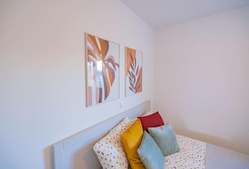 One-Bedroom Apartment photo 3