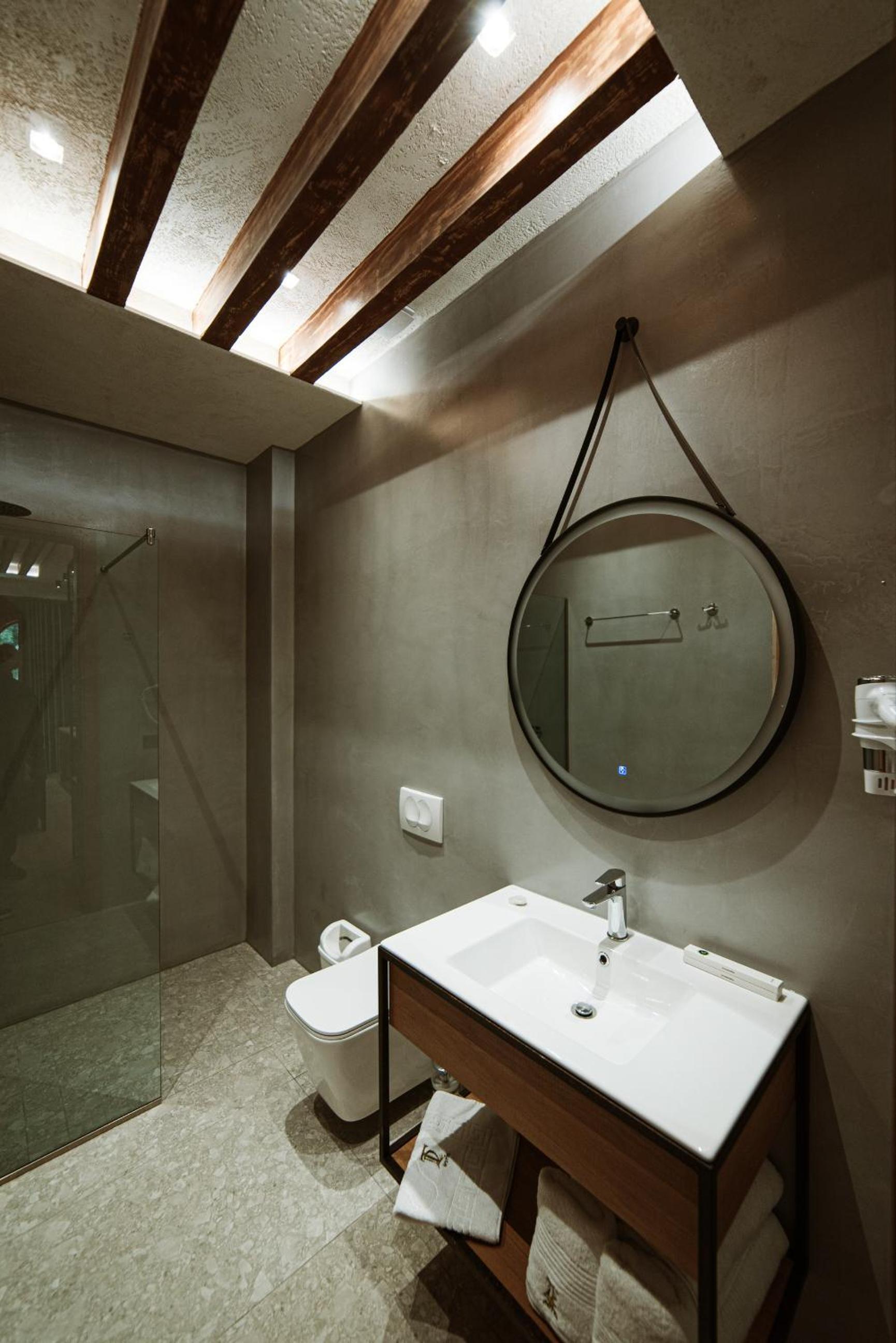 Double or Twin Room photo 2