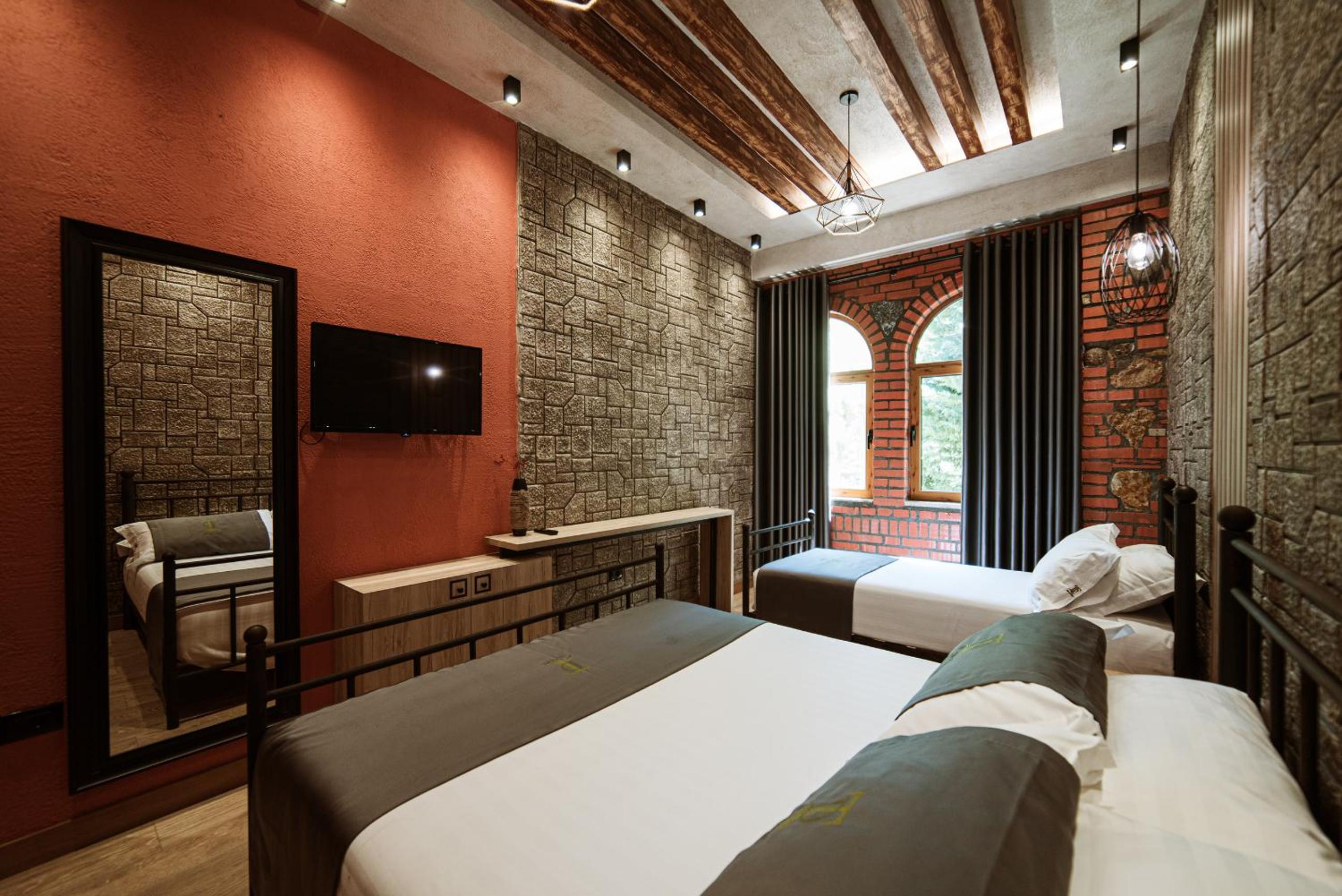 Double Room with Extra Bed photo 1