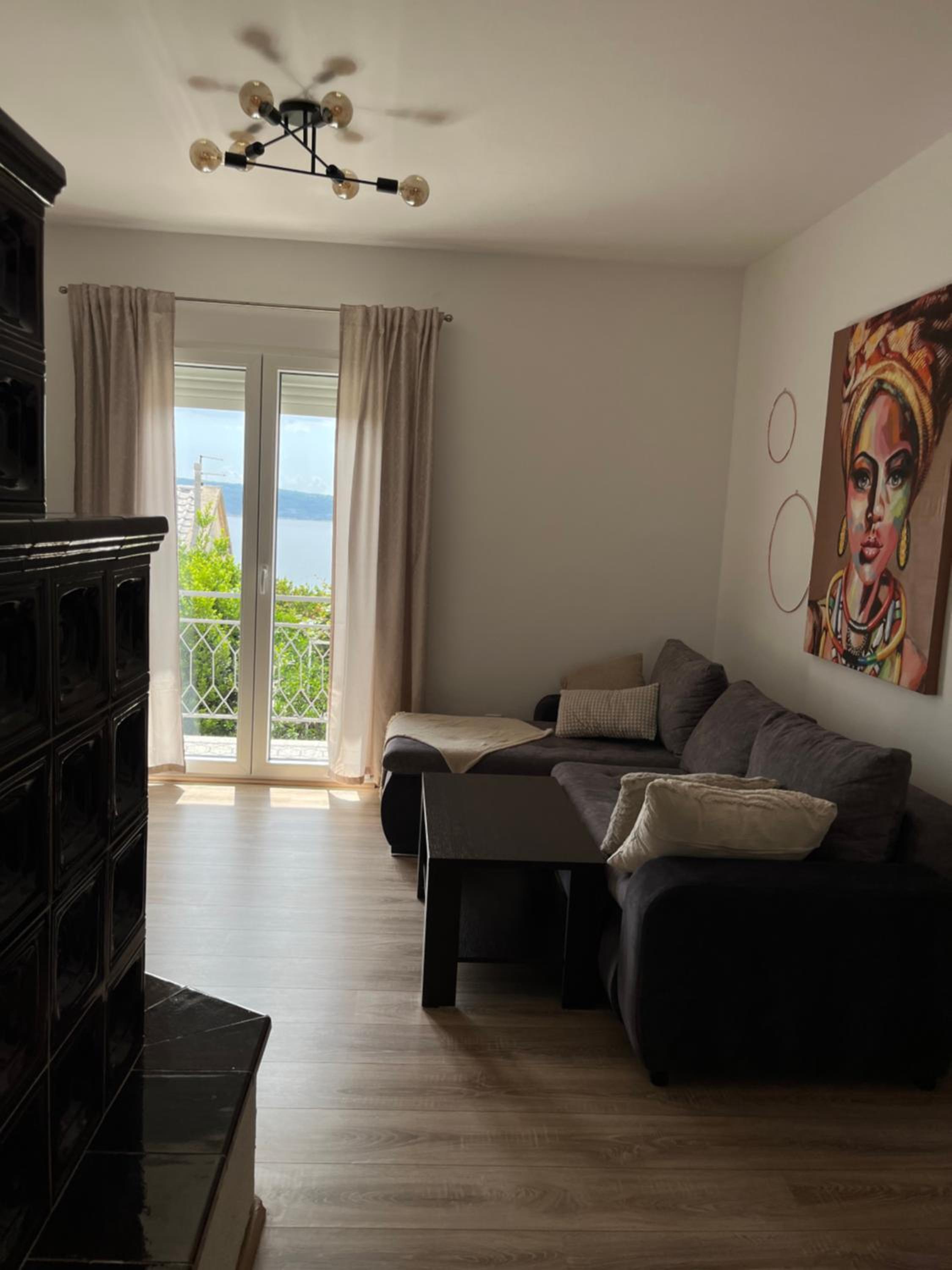 Apartment photo 2