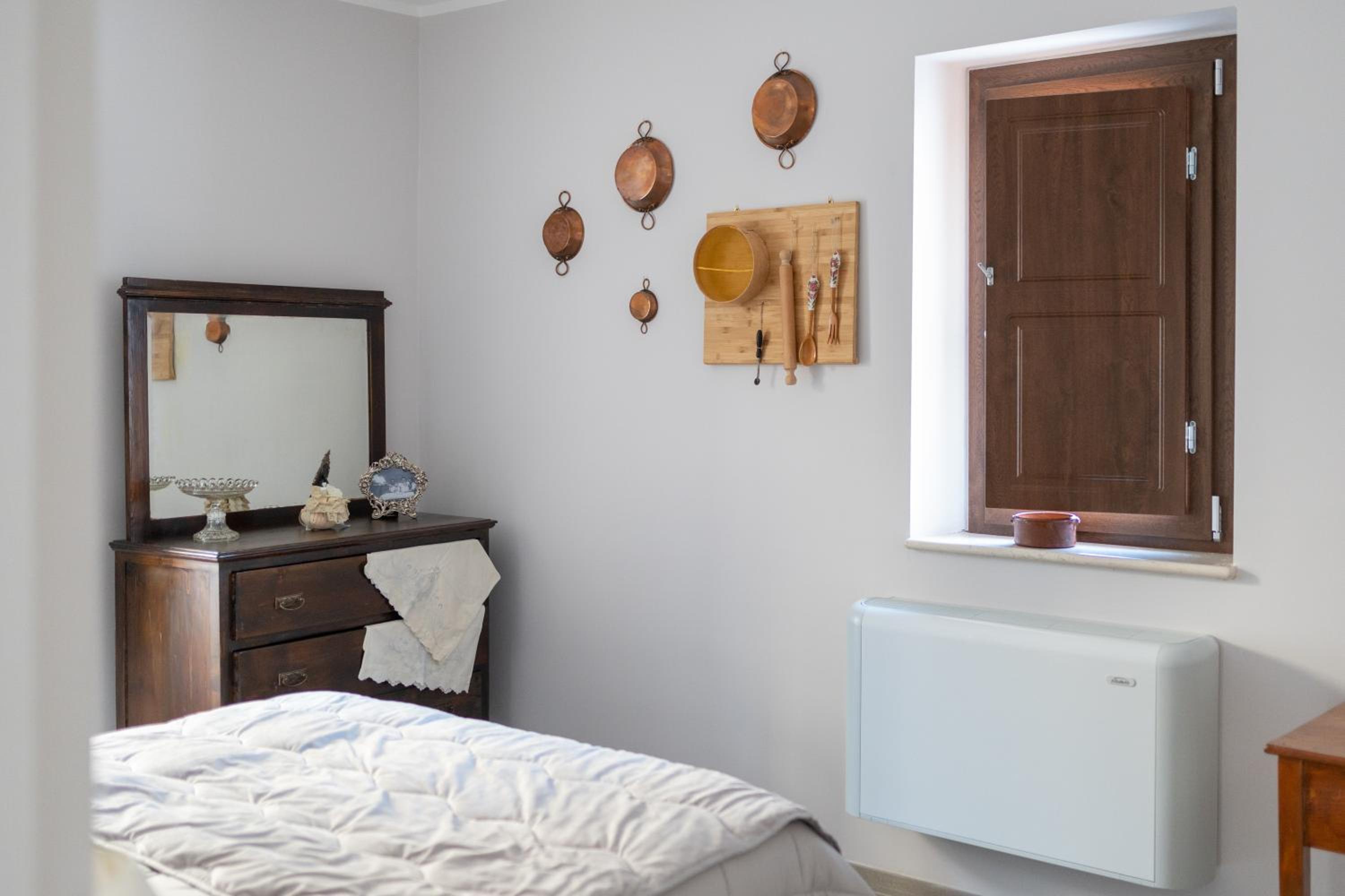 Large Double Room photo 1