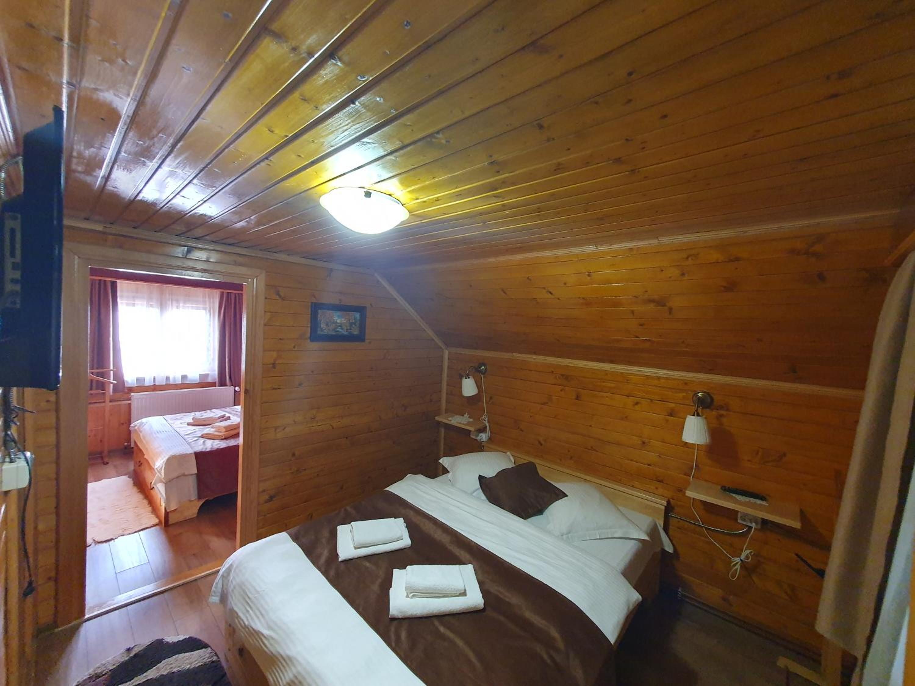 Apartment with Balcony - Photo 36