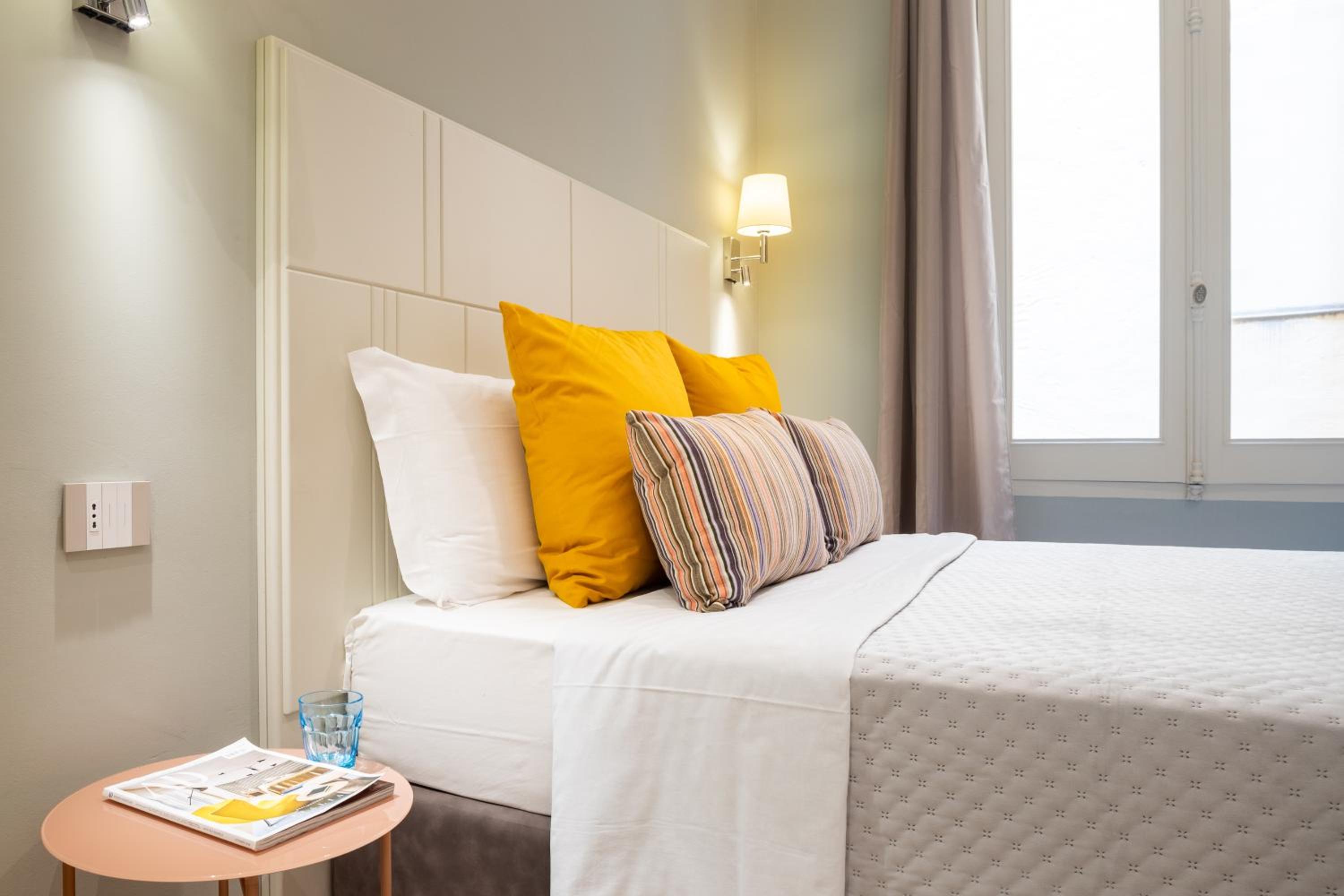Triple Room with Private Bathroom - Photo 11